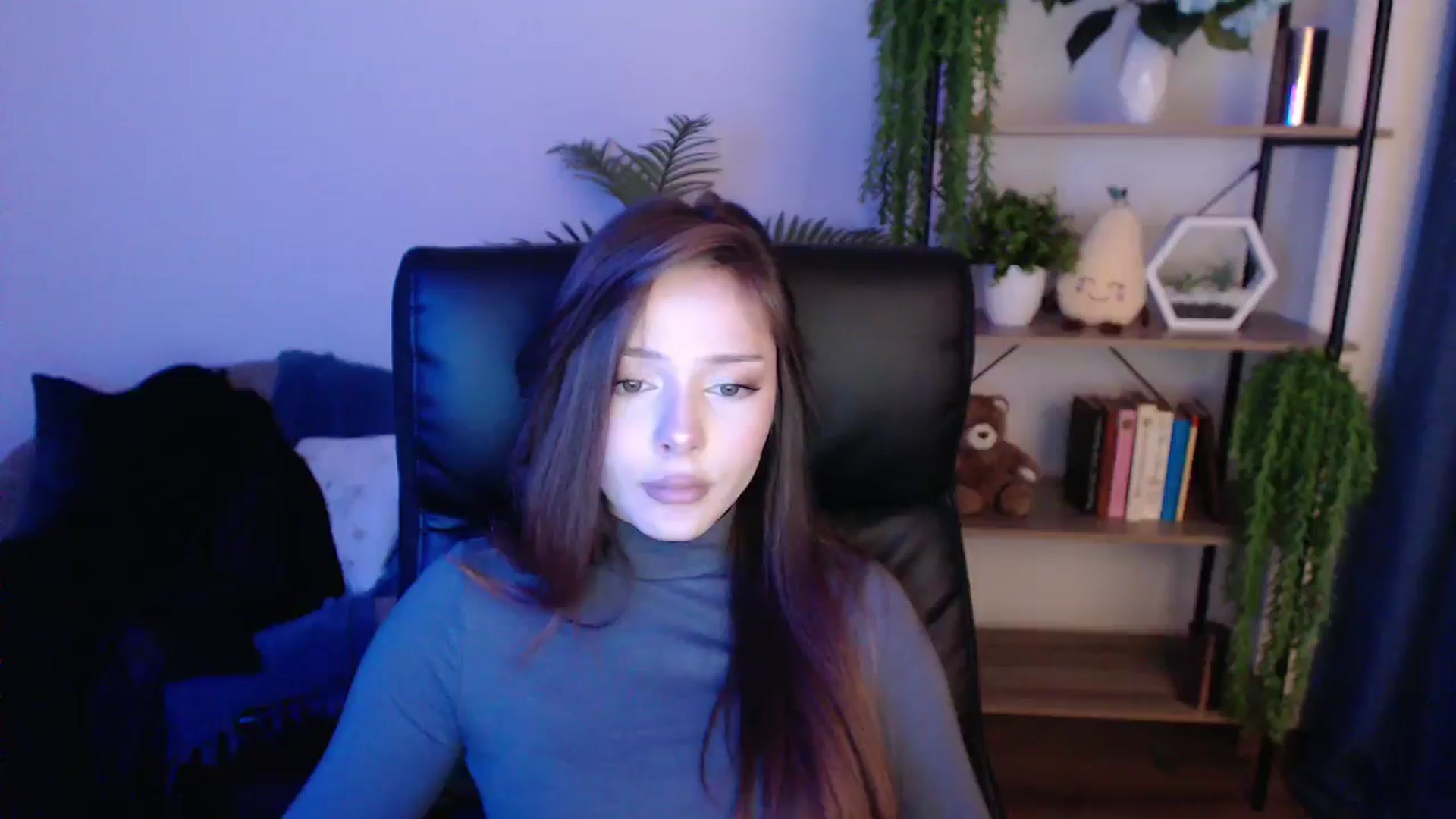 Gallery image thumbnail from KateManelli's myfreecams stream on, 01/25/2025, 14:10 image 12 of 20