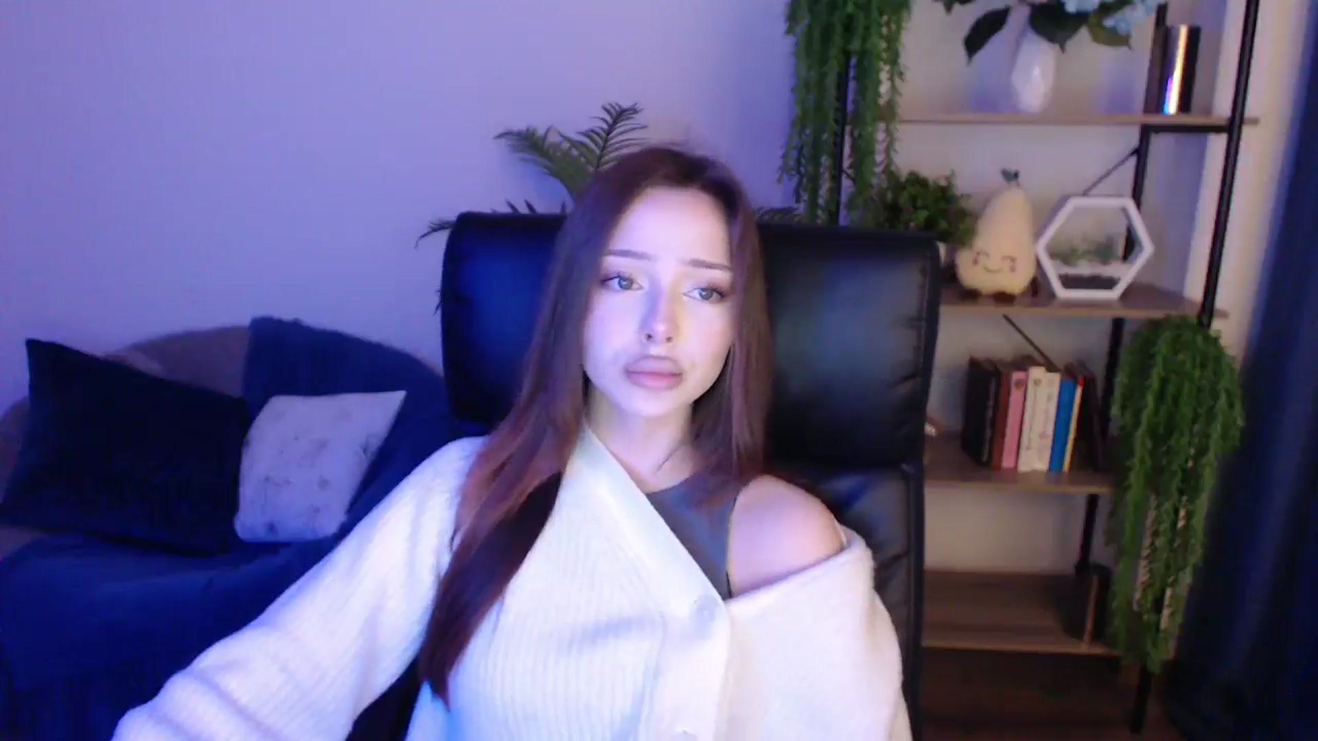 Gallery image thumbnail from KateManelli's myfreecams stream on, 01/27/2025, 09:19 image 8 of 20