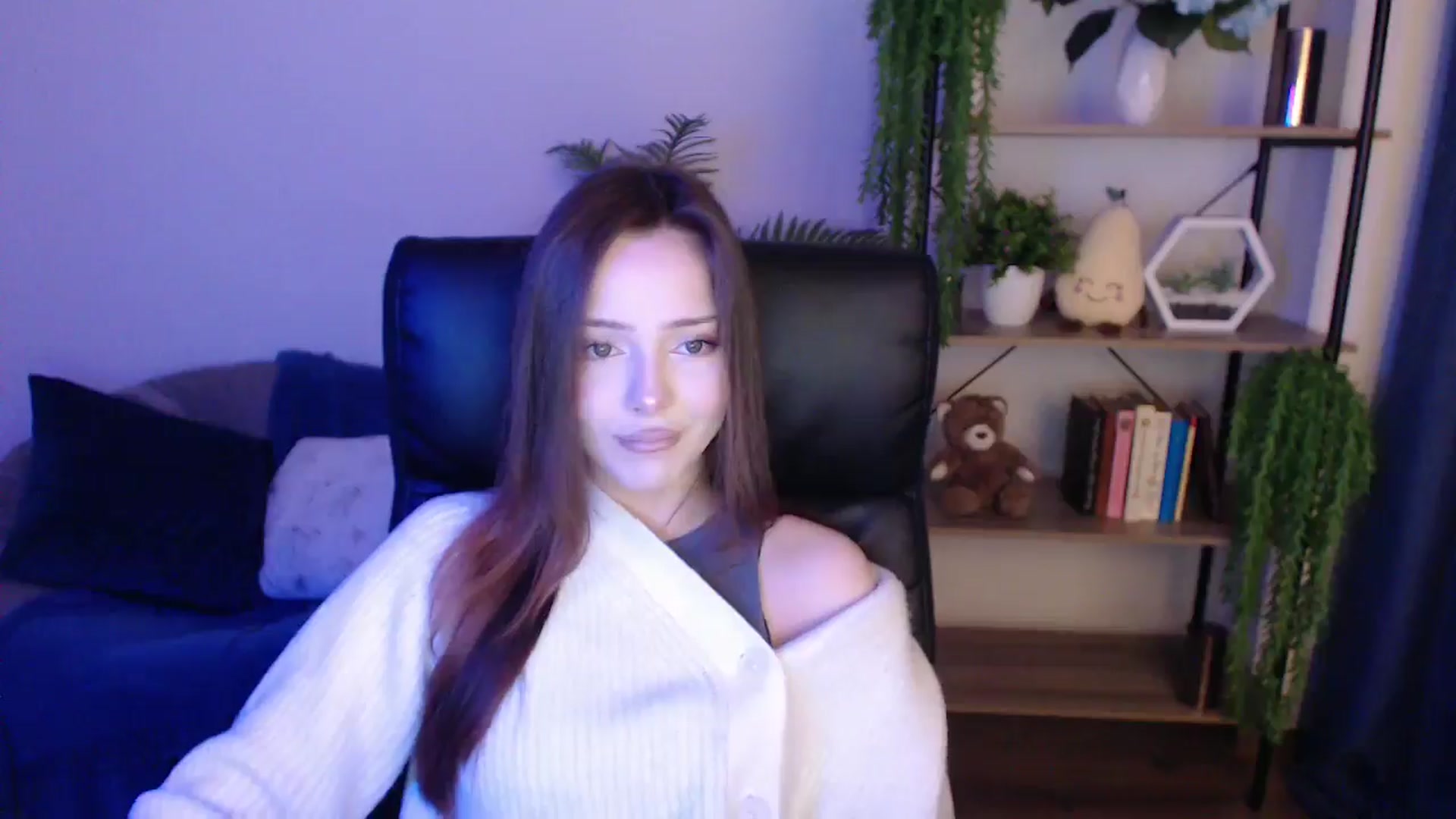 Gallery image thumbnail from KateManelli's myfreecams stream on, 01/27/2025, 09:19 image 11 of 20