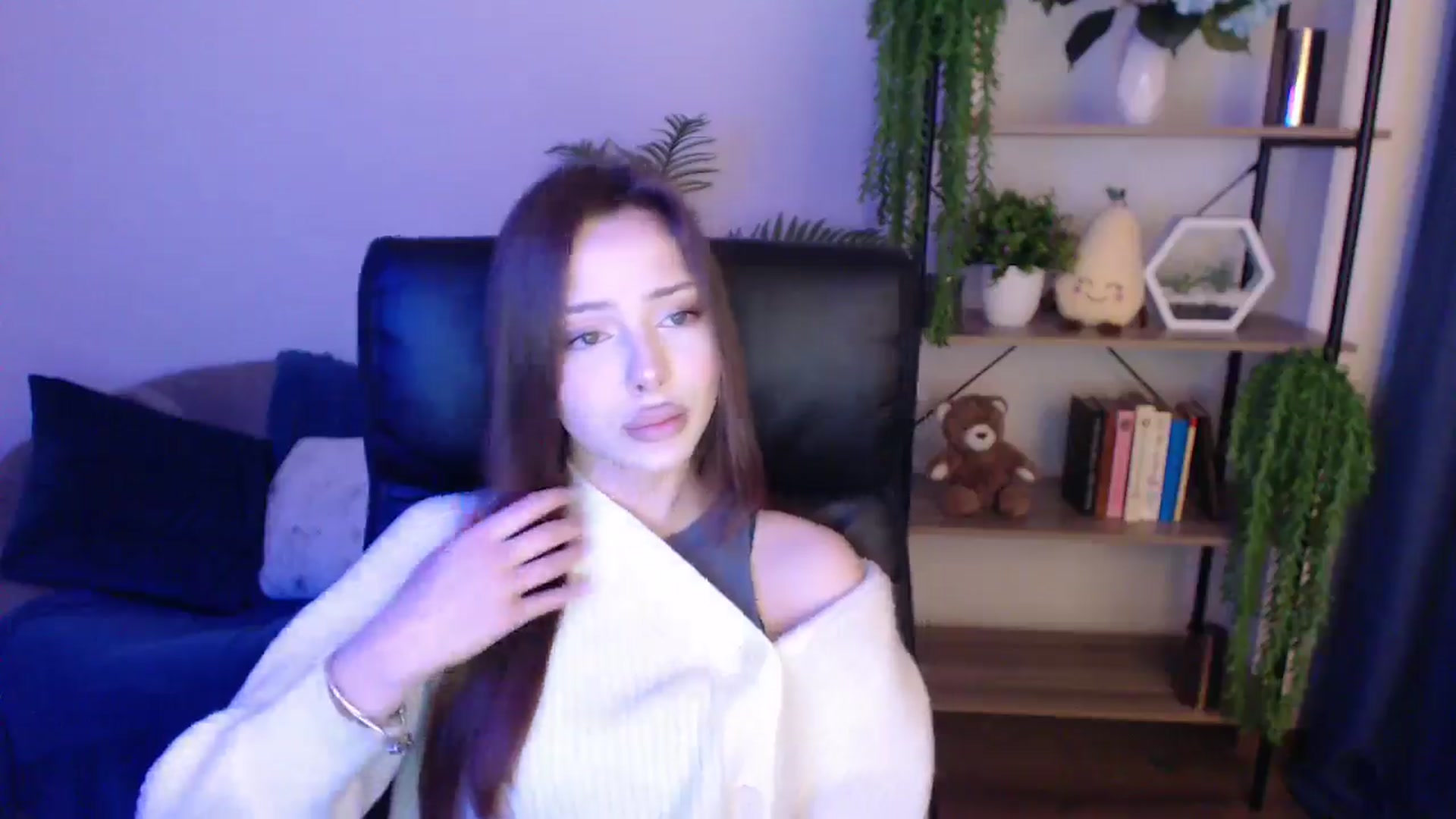 Gallery image thumbnail from KateManelli's myfreecams stream on, 01/27/2025, 09:19 image 15 of 20