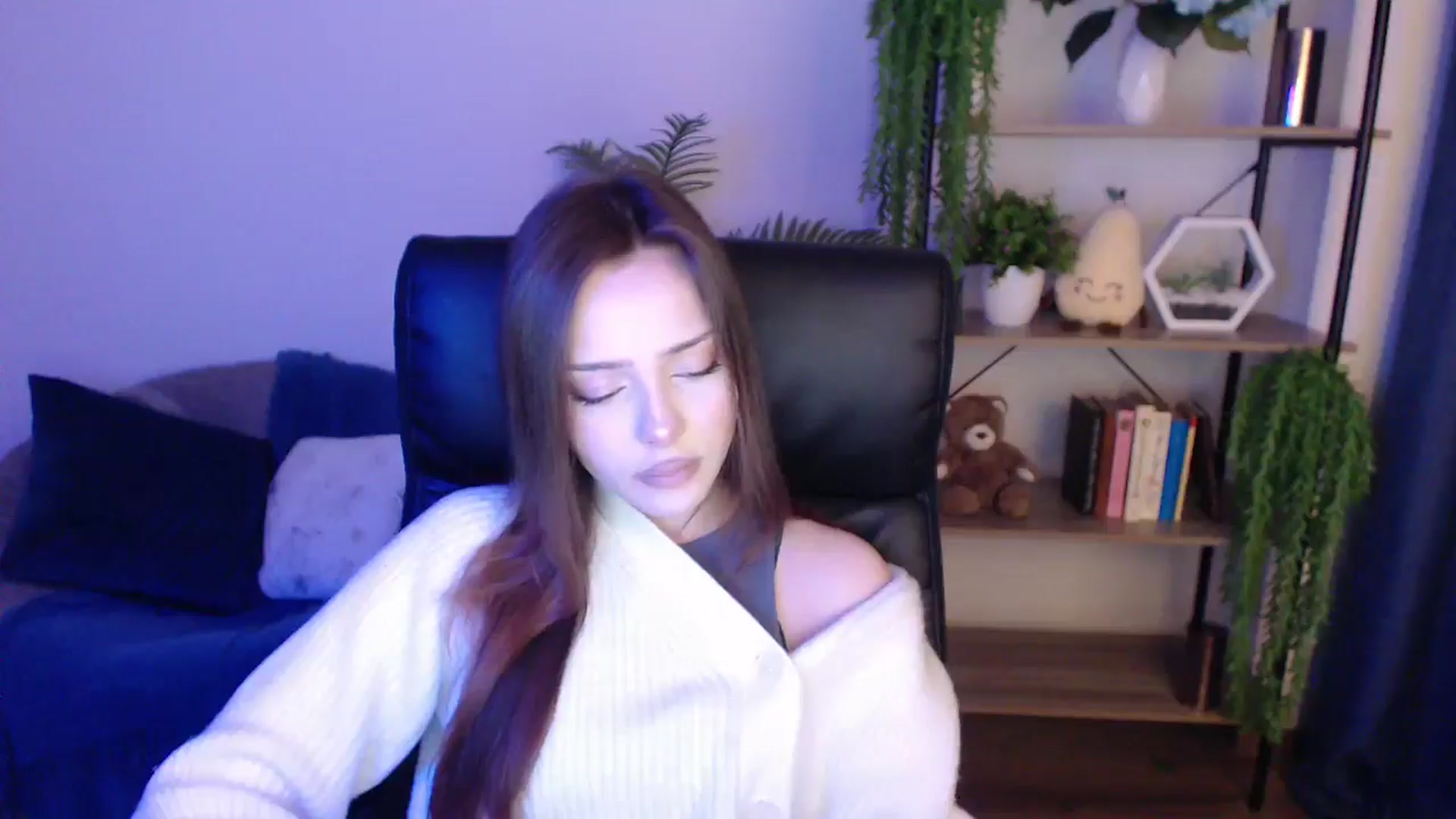 Gallery image thumbnail from KateManelli's myfreecams stream on, 01/27/2025, 09:19 image 14 of 20