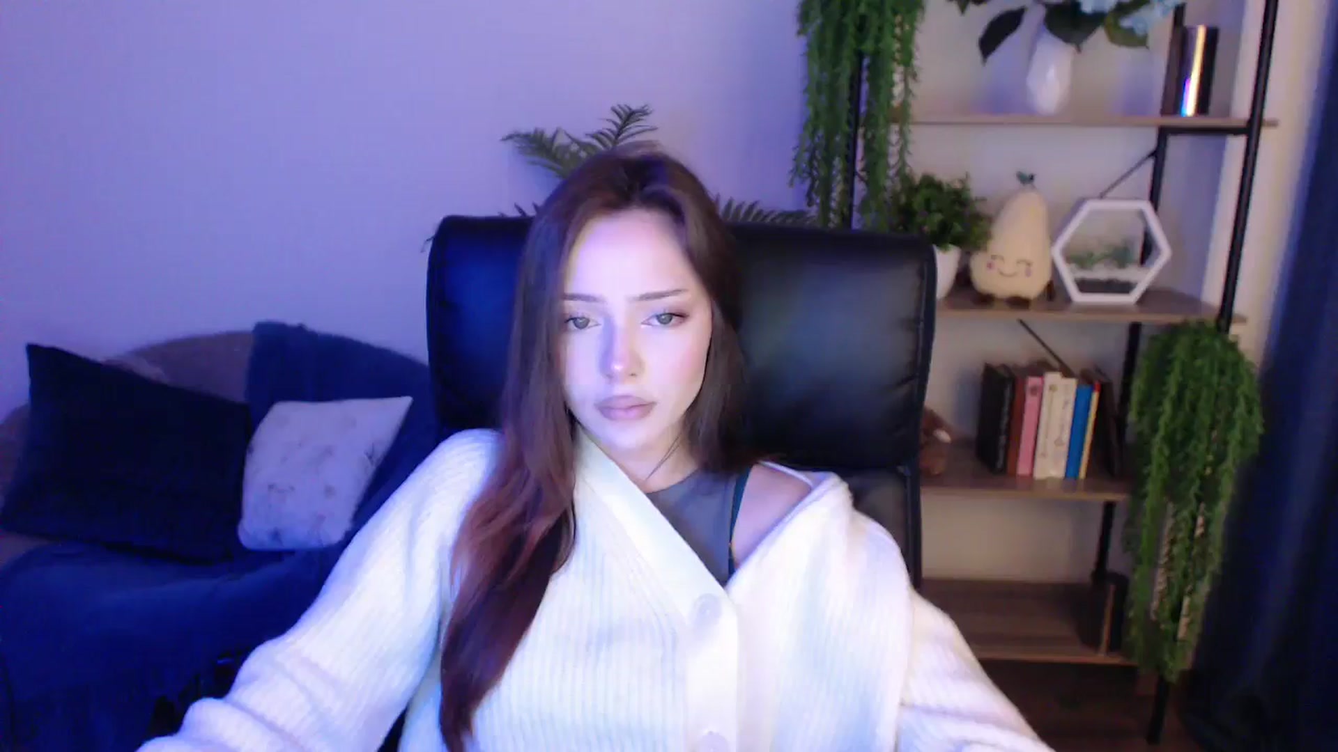 Gallery image thumbnail from KateManelli's myfreecams stream on, 01/27/2025, 09:19 image 19 of 20