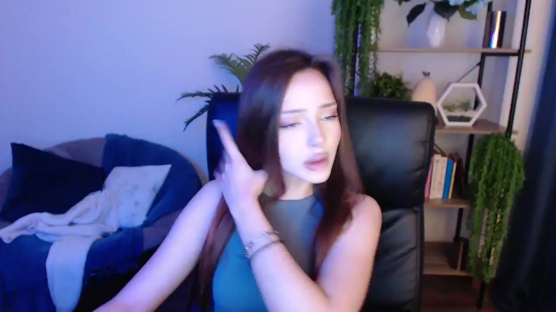 Gallery image thumbnail from KateManelli's myfreecams stream on, 01/27/2025, 09:55 image 4 of 20