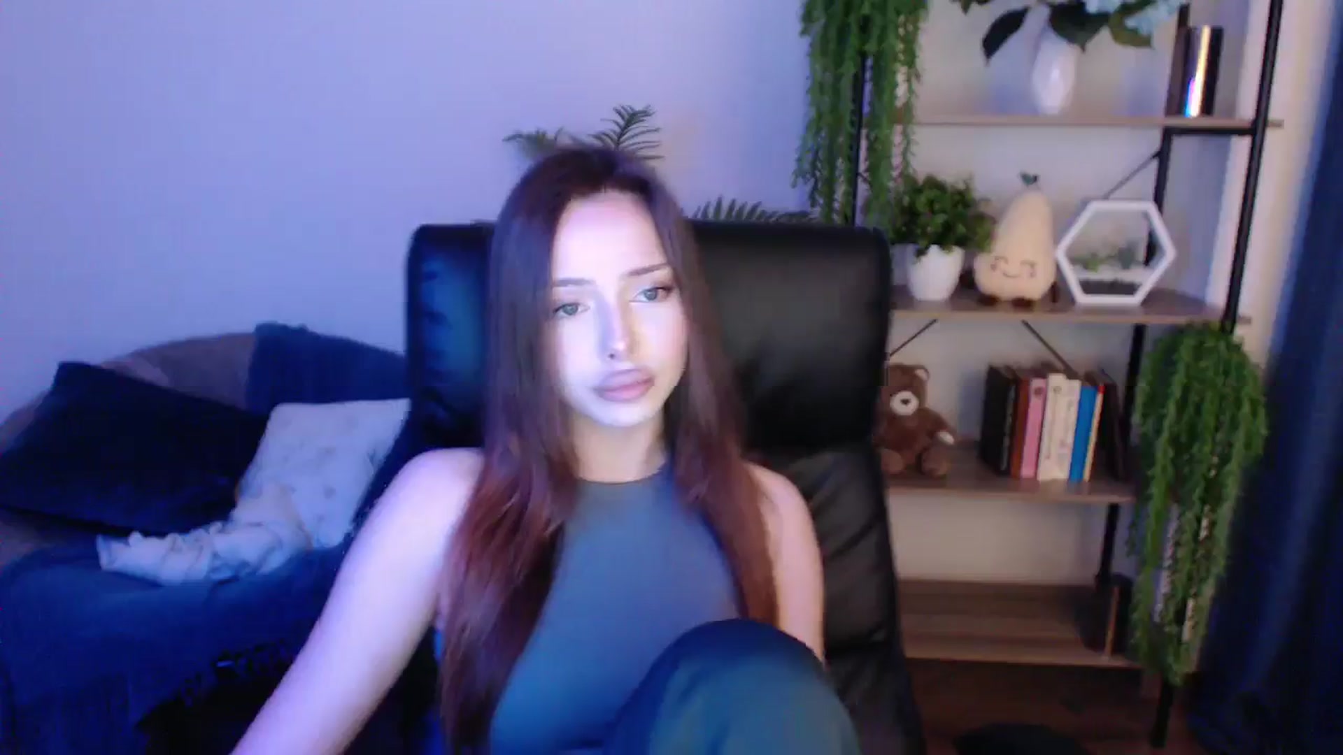 Gallery image thumbnail from KateManelli's myfreecams stream on, 01/27/2025, 09:55 image 17 of 20