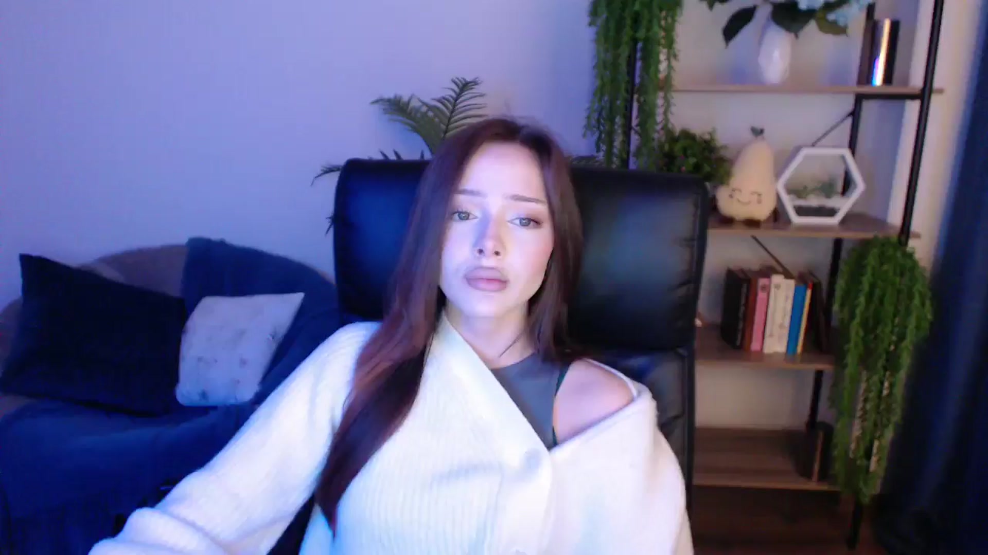 Gallery image thumbnail from KateManelli's myfreecams stream on, 01/27/2025, 09:55 image 1 of 20