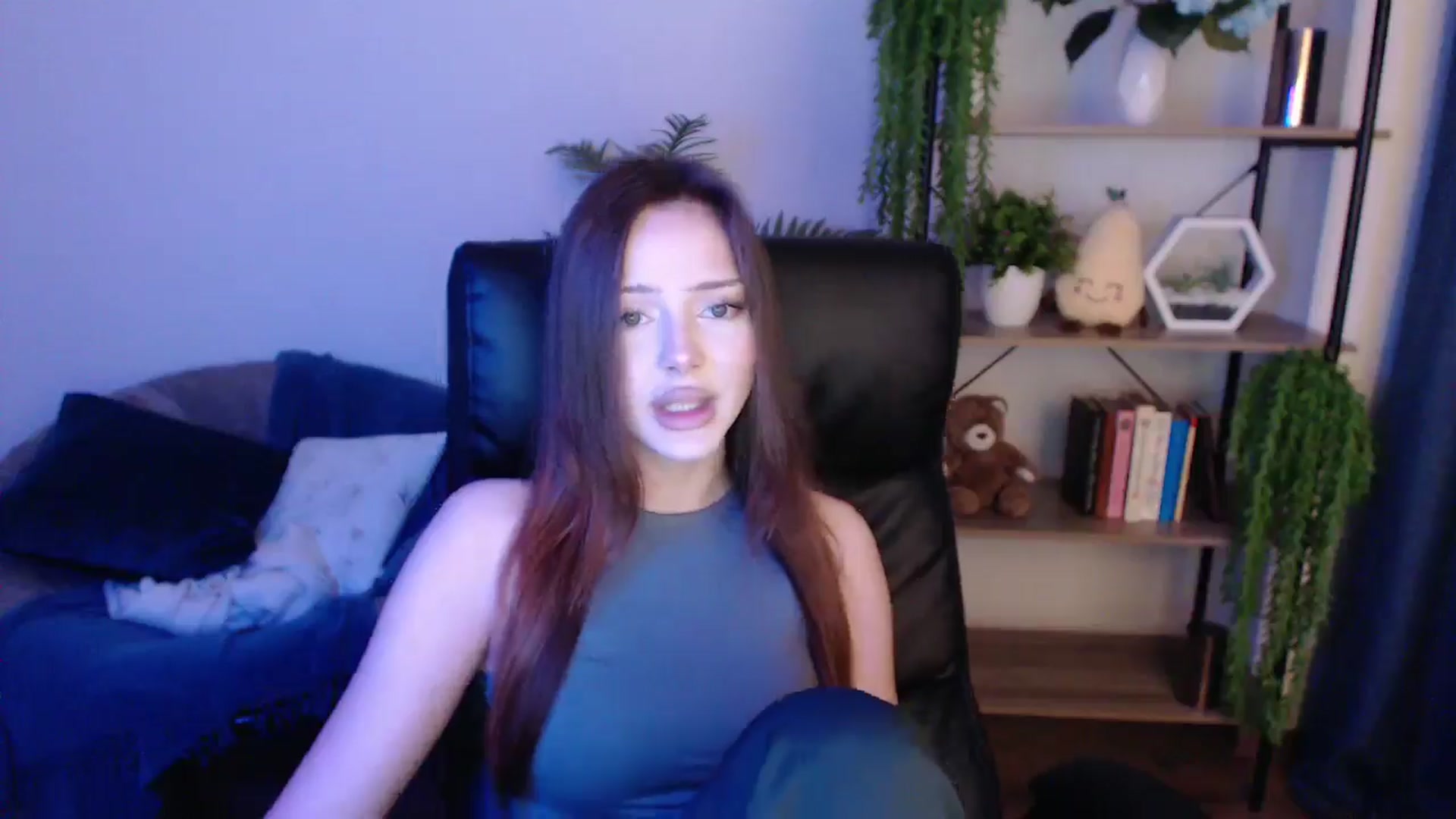 Gallery image thumbnail from KateManelli's myfreecams stream on, 01/27/2025, 09:55 image 13 of 20