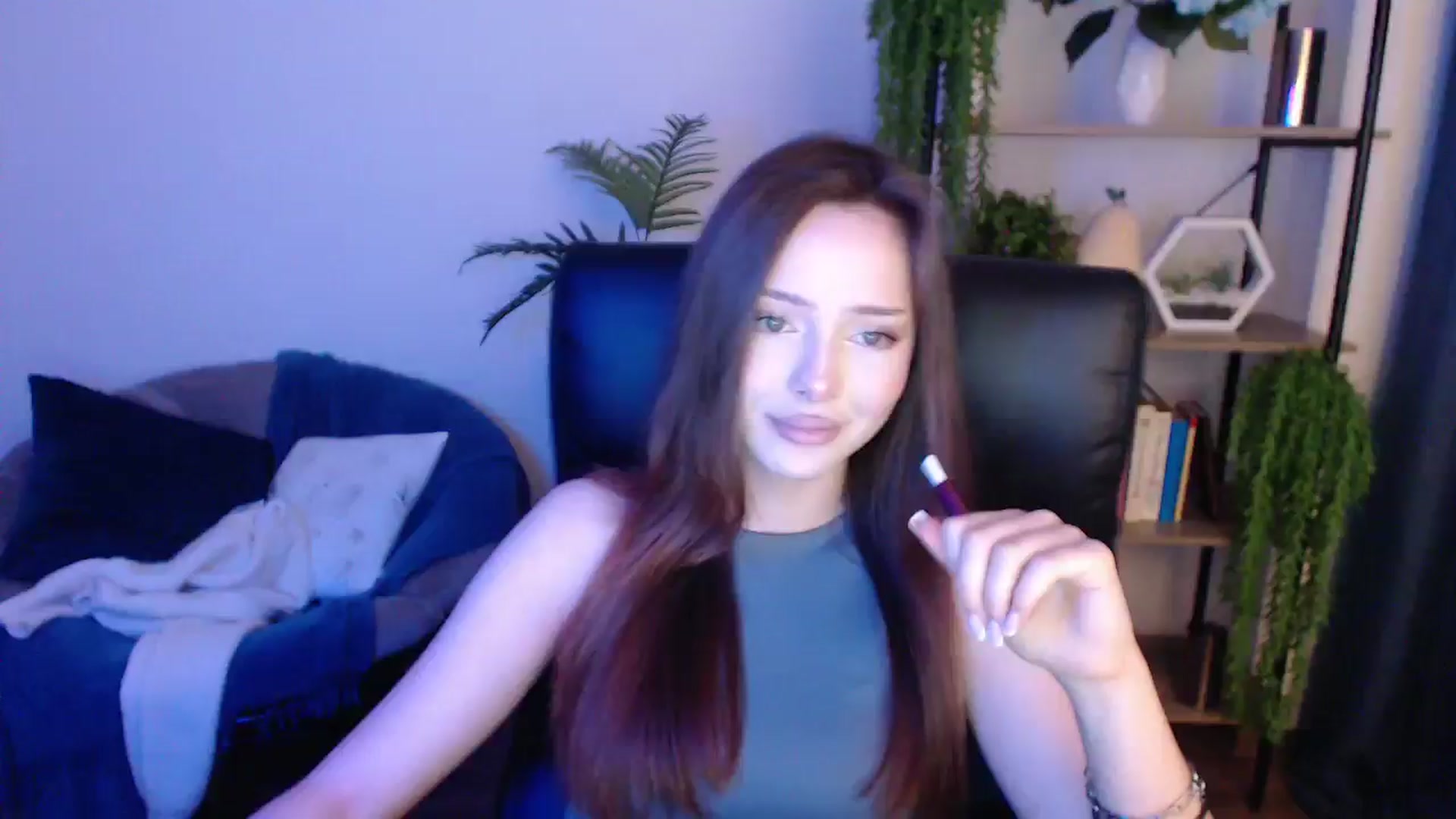 Gallery image thumbnail from KateManelli's myfreecams stream on, 01/27/2025, 09:55 image 5 of 20