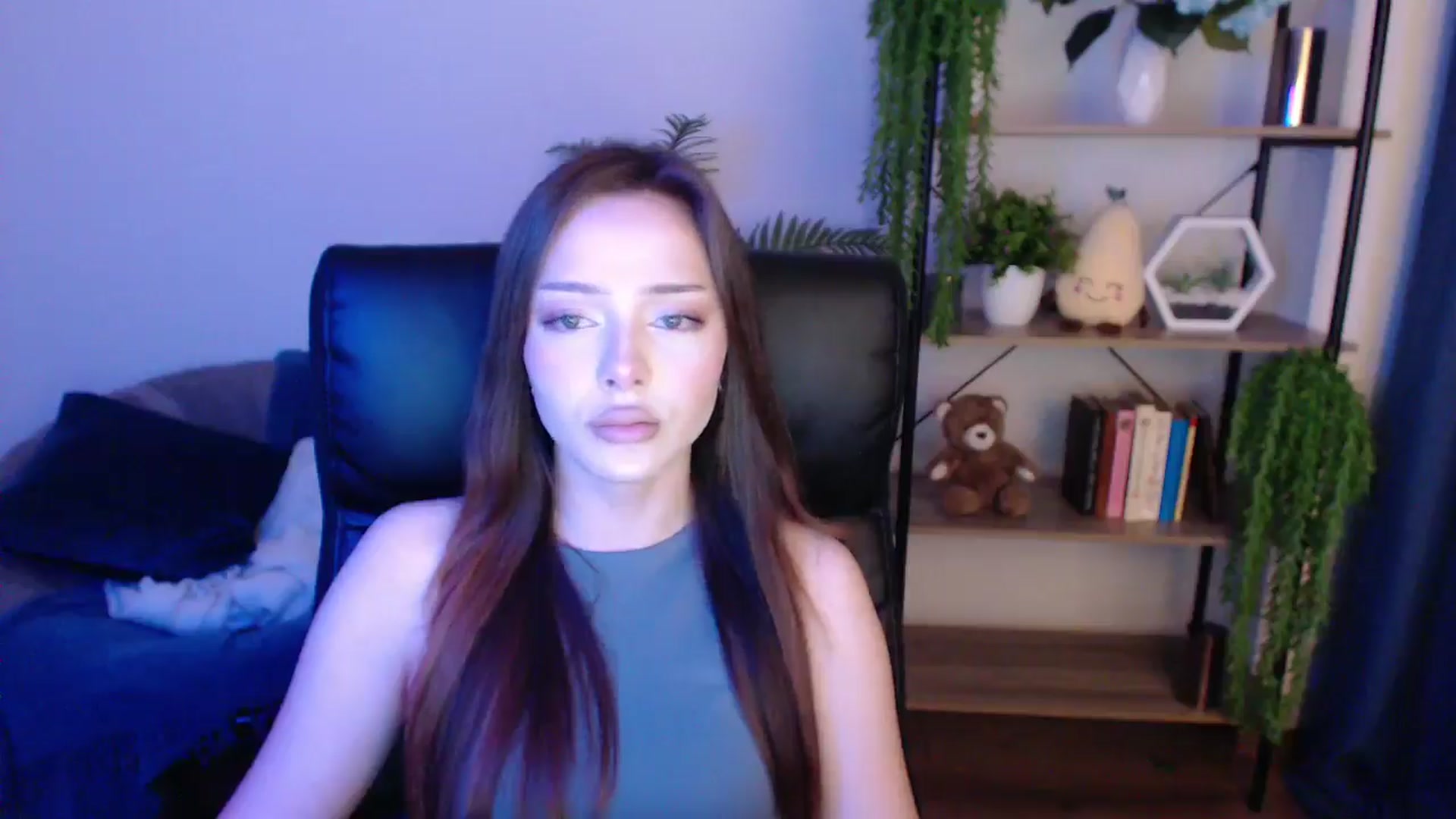 Gallery image thumbnail from KateManelli's myfreecams stream on, 01/27/2025, 10:59 image 18 of 20