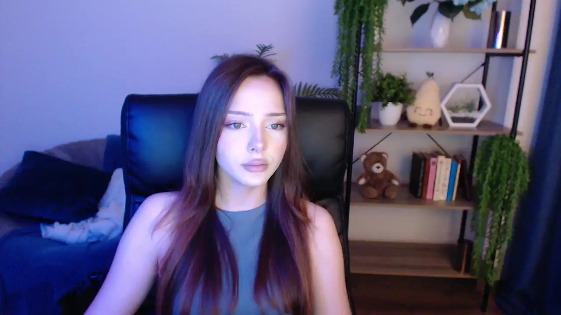 Gallery image thumbnail from KateManelli's myfreecams stream on, 01/27/2025, 10:59 image 16 of 20