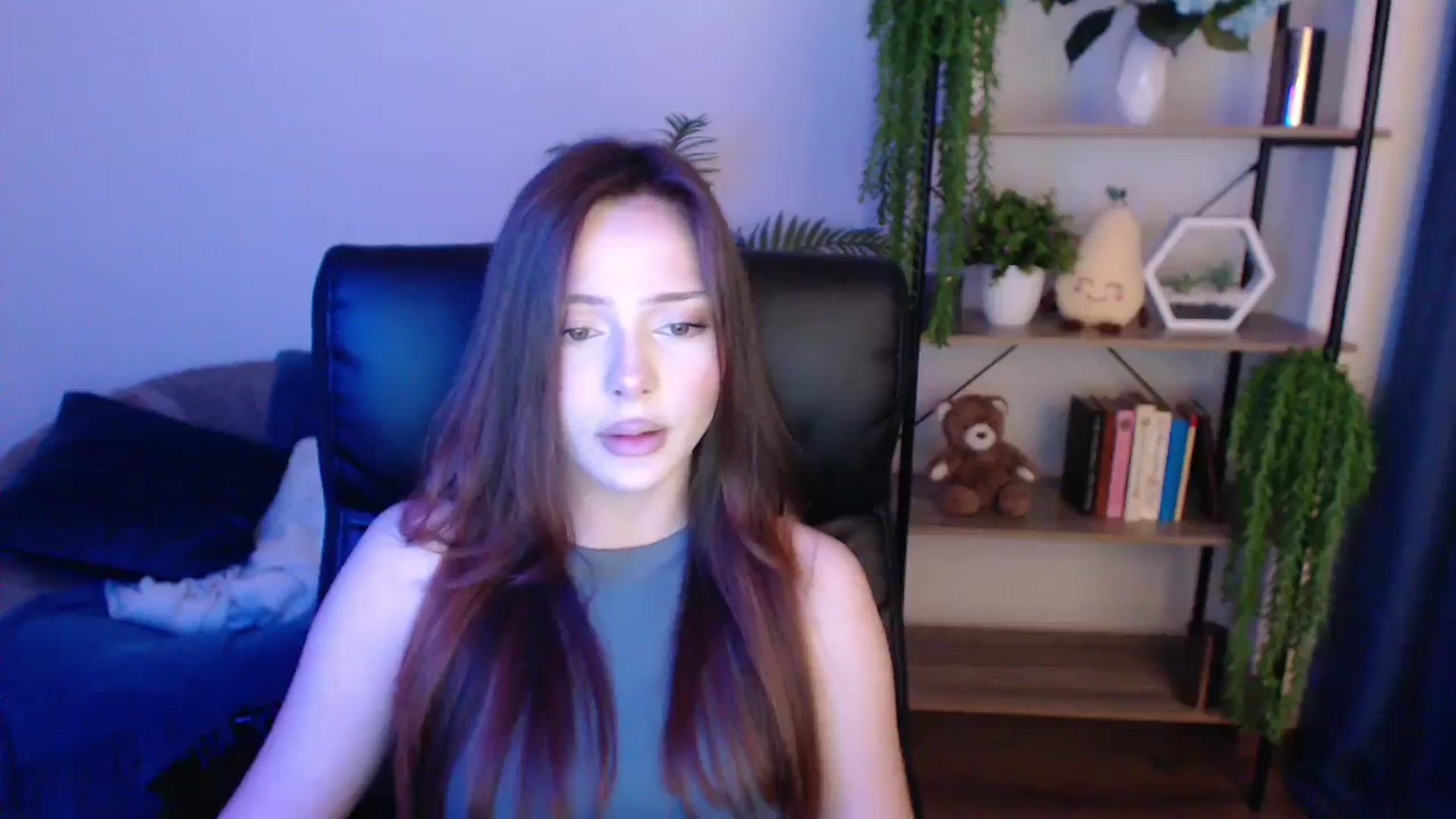 Gallery image thumbnail from KateManelli's myfreecams stream on, 01/27/2025, 10:59 image 14 of 20