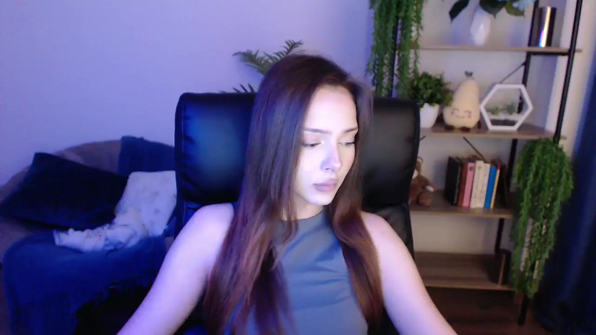 Gallery image thumbnail from KateManelli's myfreecams stream on, 01/27/2025, 11:43 image 8 of 20