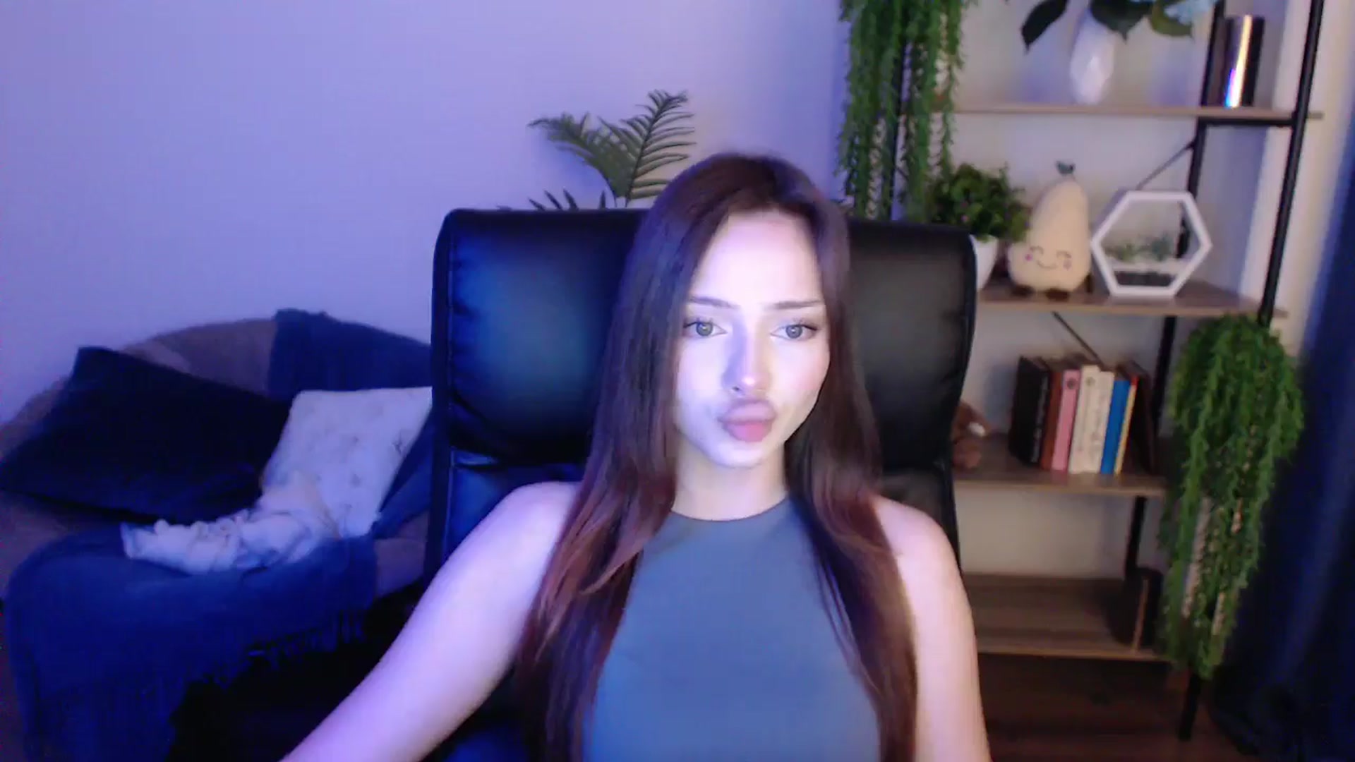 Gallery image thumbnail from KateManelli's myfreecams stream on, 01/27/2025, 13:28 image 2 of 20