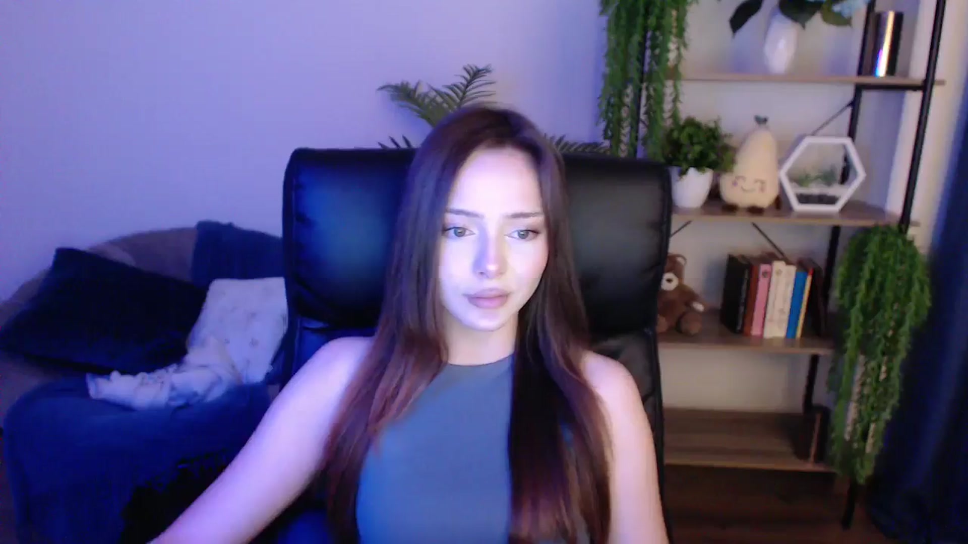 Gallery image thumbnail from KateManelli's myfreecams stream on, 01/27/2025, 13:28 image 6 of 20