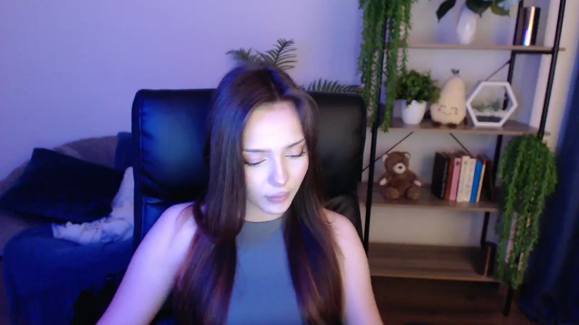 Gallery image thumbnail from KateManelli's myfreecams stream on, 01/27/2025, 13:28 image 8 of 20
