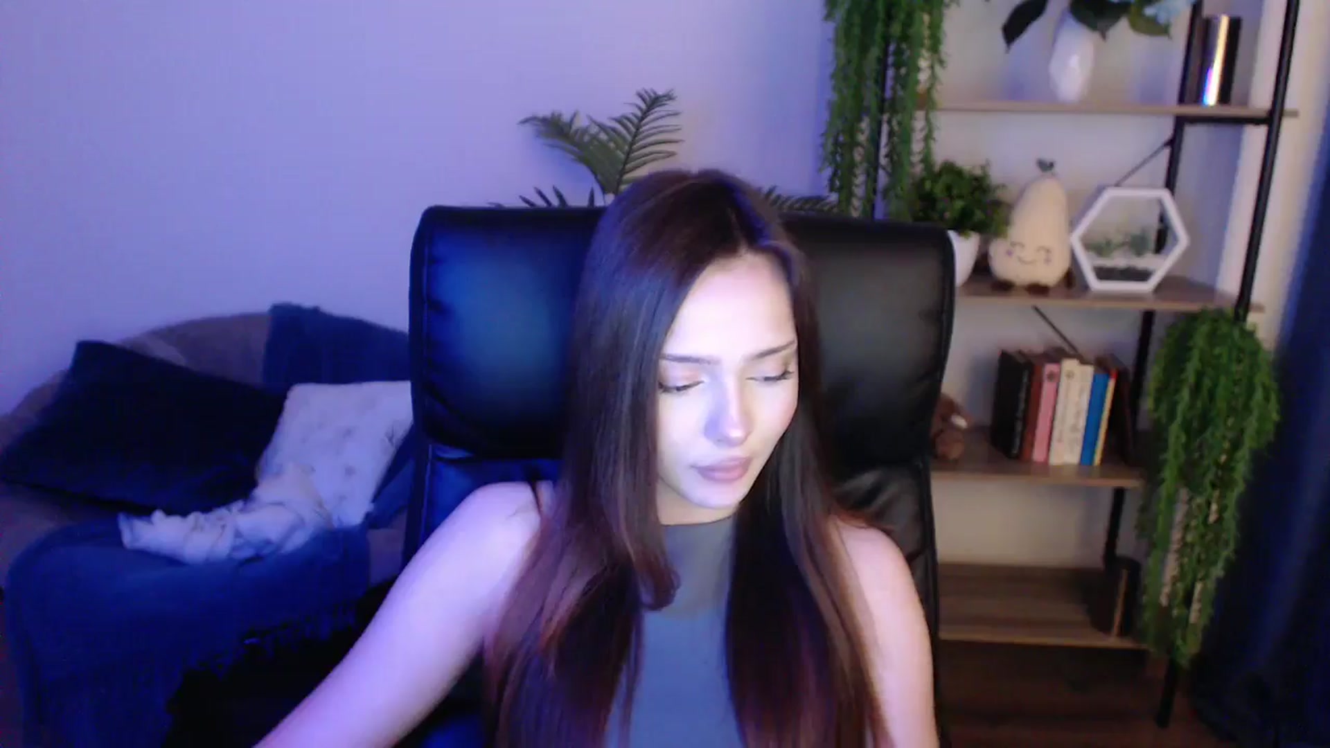 Gallery image thumbnail from KateManelli's myfreecams stream on, 01/27/2025, 14:29 image 12 of 20