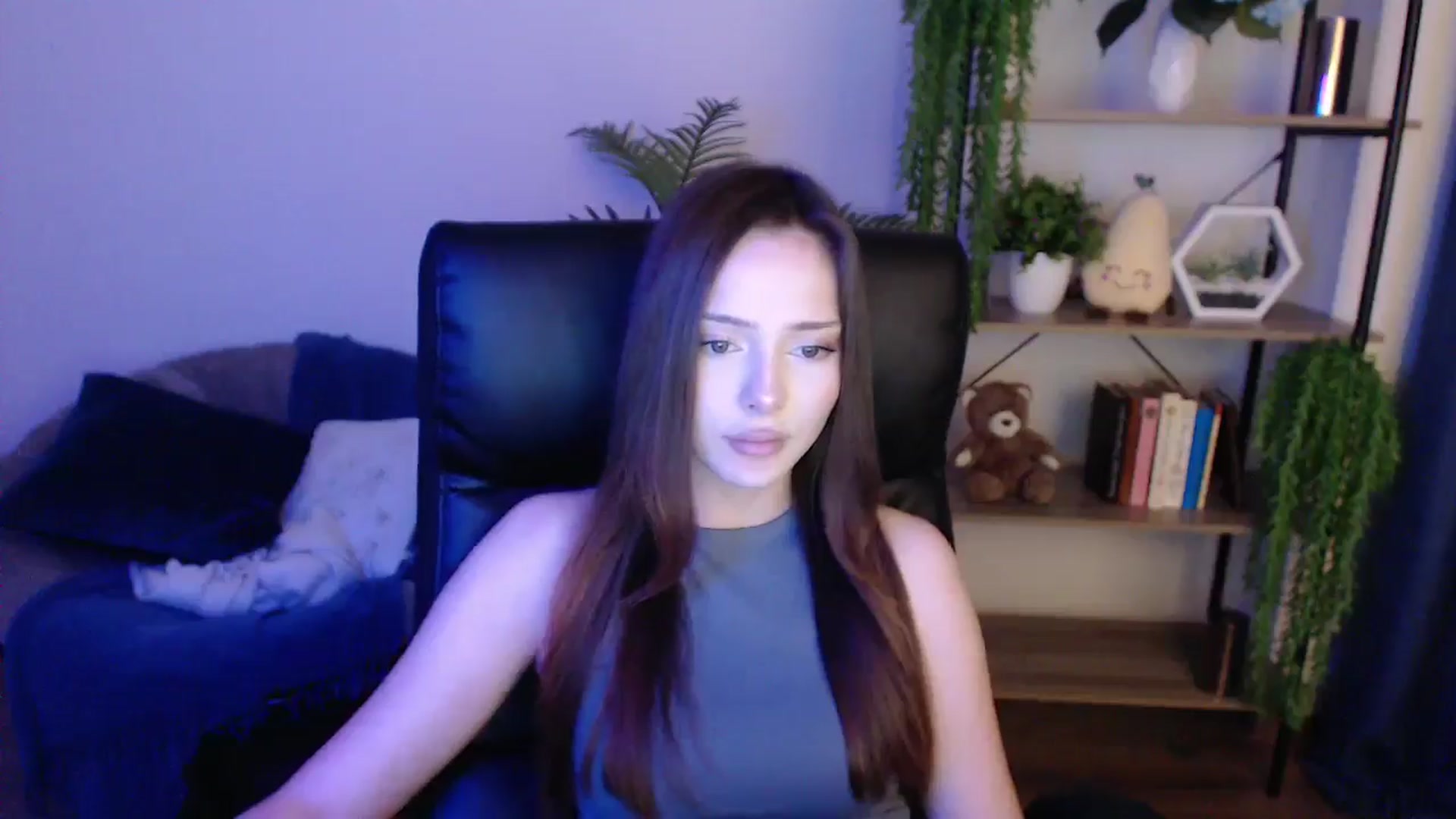 Gallery image thumbnail from KateManelli's myfreecams stream on, 01/27/2025, 14:29 image 10 of 20