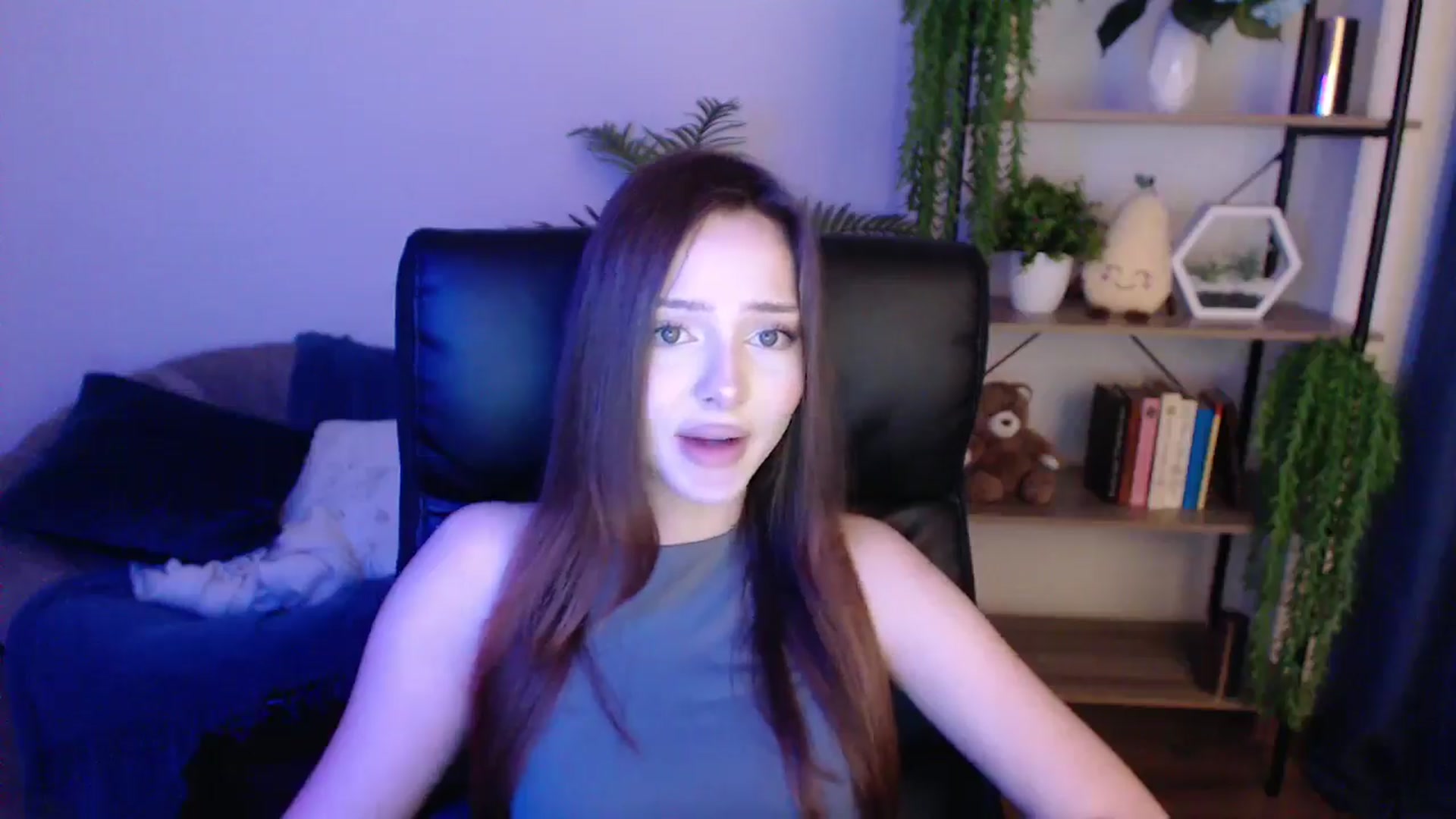 Gallery image thumbnail from KateManelli's myfreecams stream on, 01/27/2025, 14:29 image 3 of 20