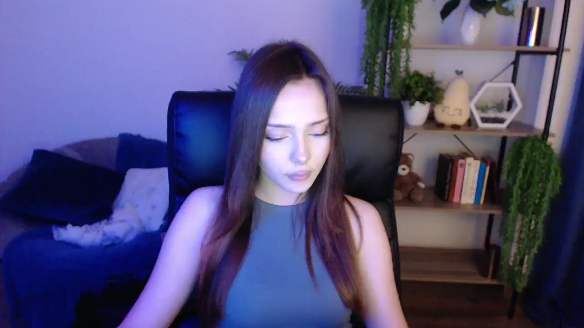 Gallery image thumbnail from KateManelli's myfreecams stream on, 01/27/2025, 14:29 image 5 of 20