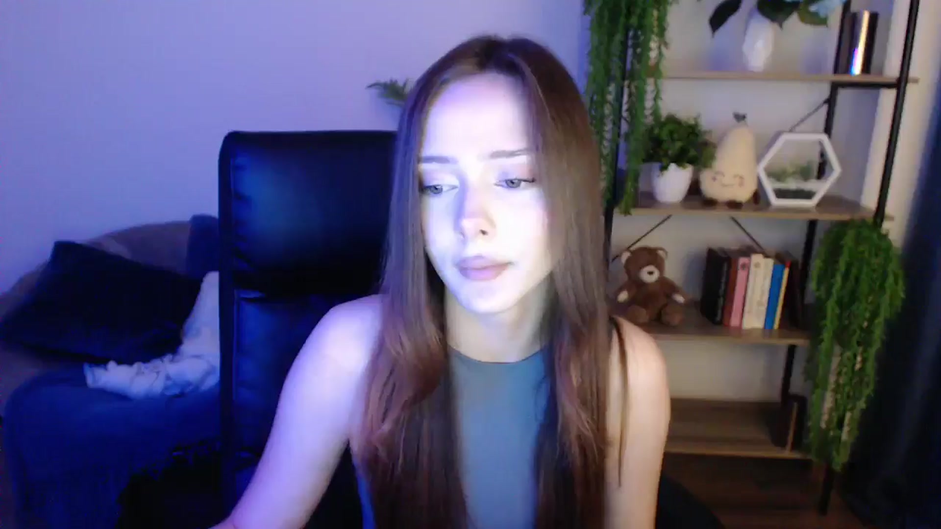 Gallery image thumbnail from KateManelli's myfreecams stream on, 01/27/2025, 14:29 image 9 of 20