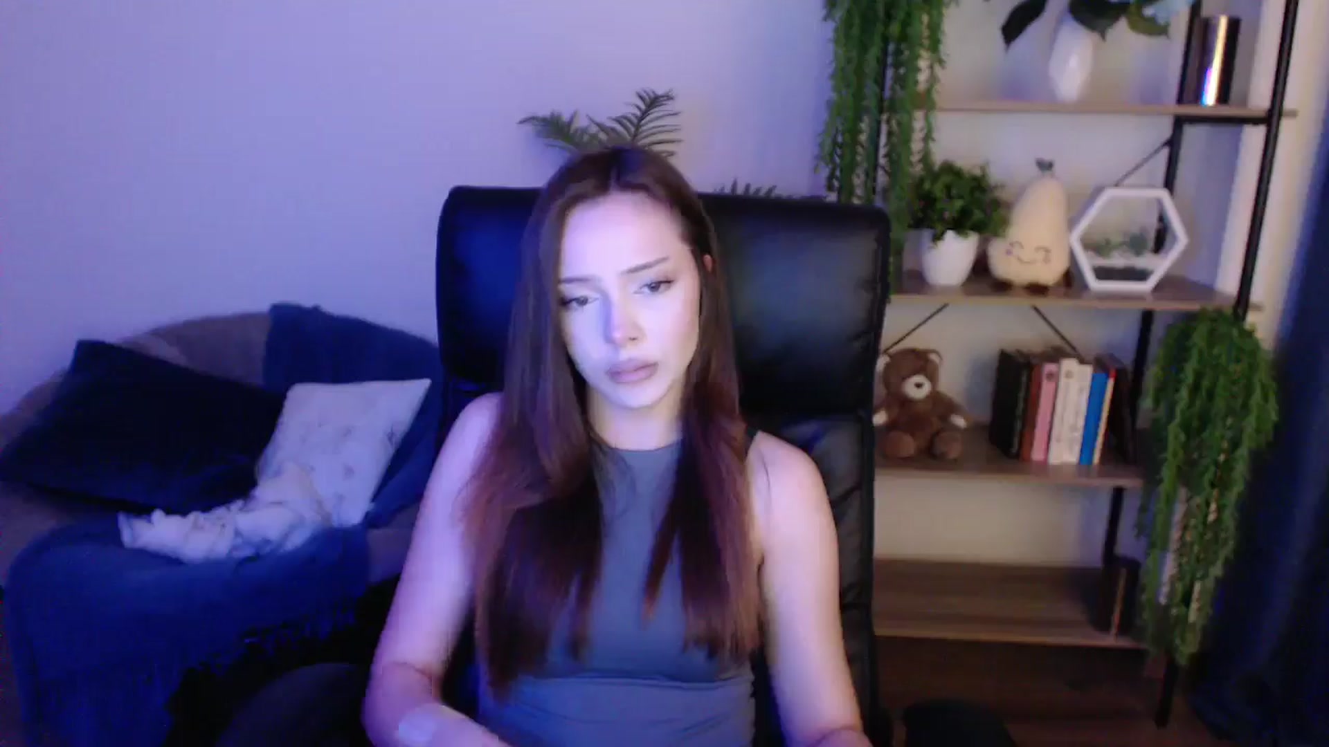 Gallery image thumbnail from KateManelli's myfreecams stream on, 01/27/2025, 14:57 image 15 of 20