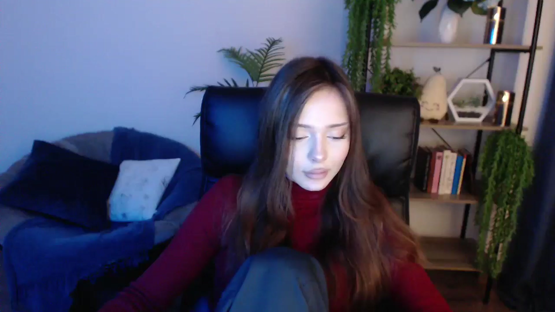 Gallery image thumbnail from KateManelli's myfreecams stream on, 01/28/2025, 14:45 image 12 of 20