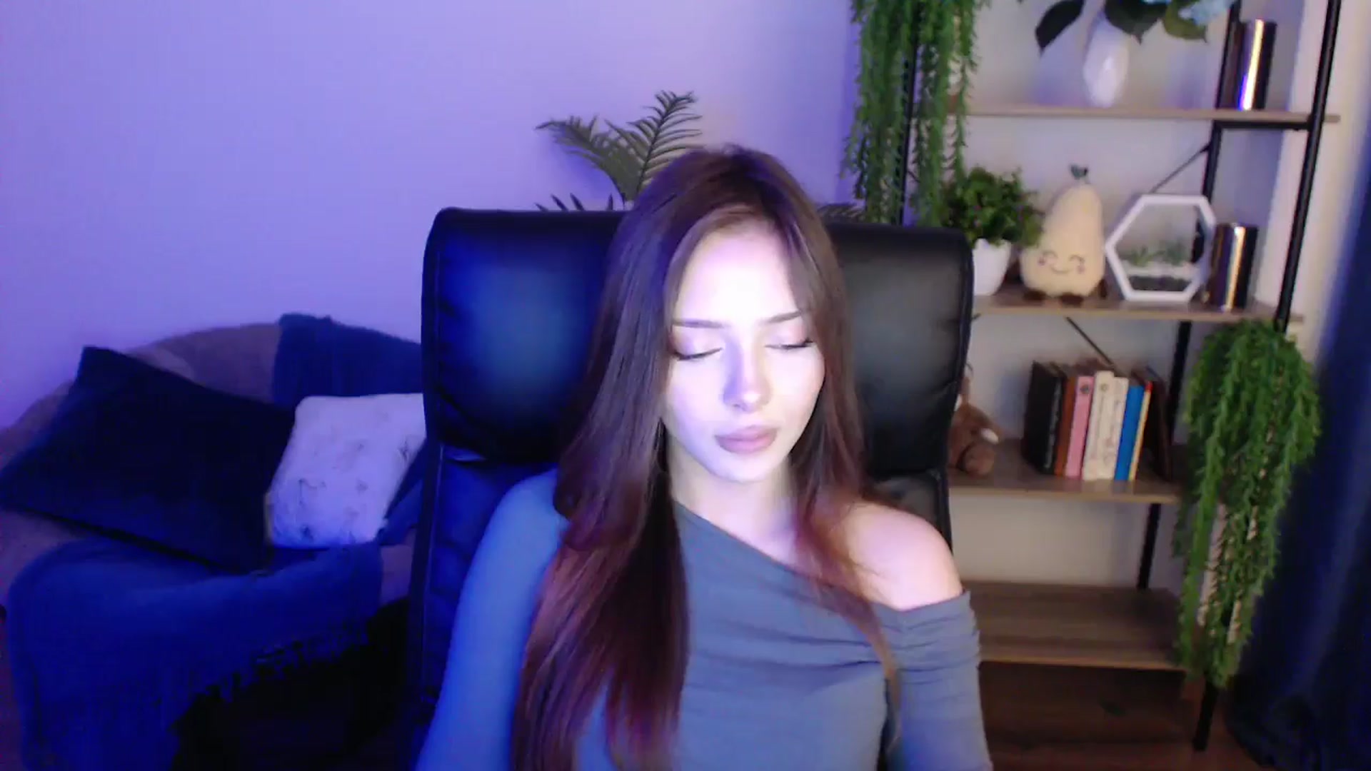 Gallery image thumbnail from KateManelli's myfreecams stream on, 01/29/2025, 09:21 image 15 of 20