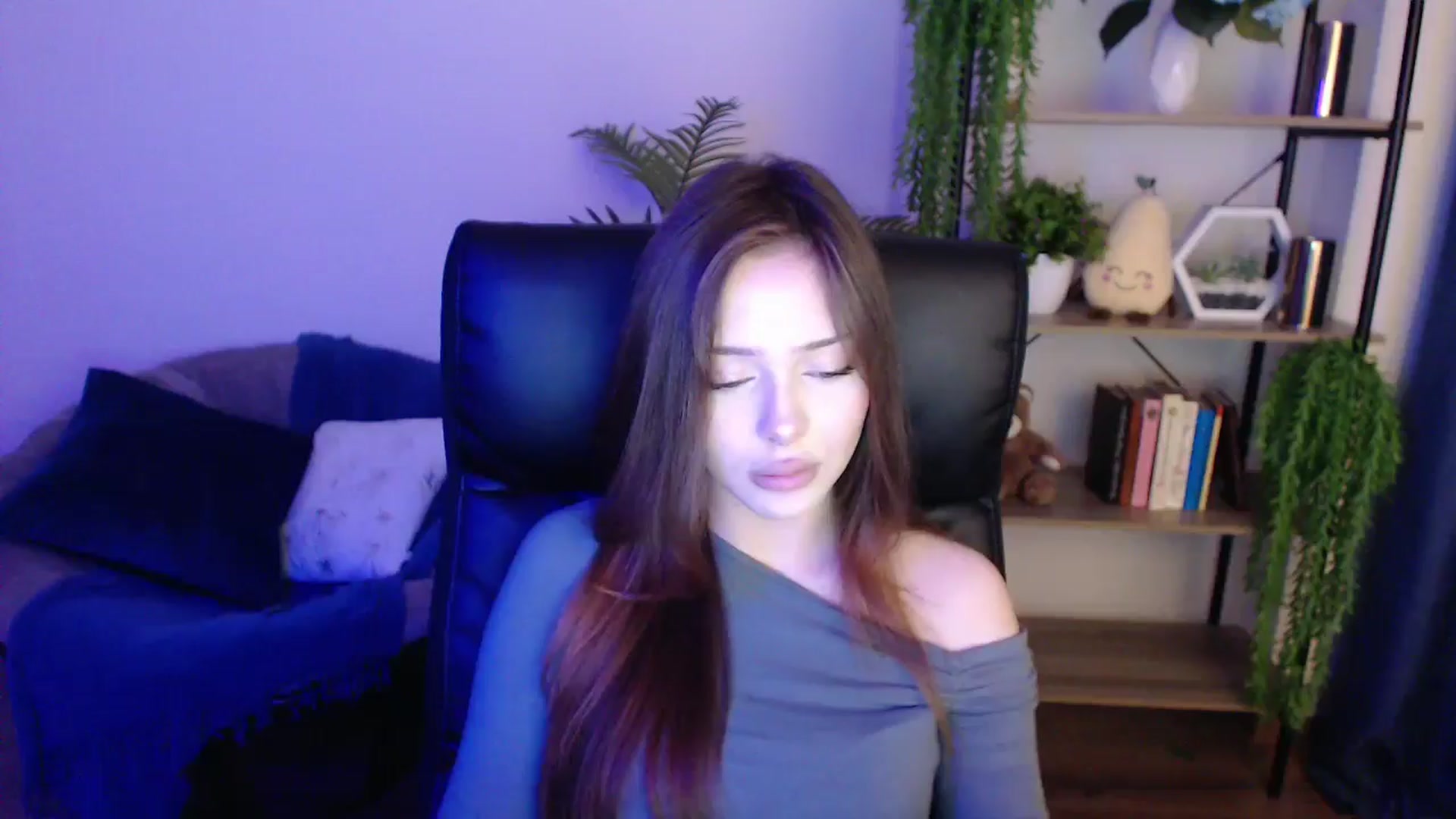 Gallery image thumbnail from KateManelli's myfreecams stream on, 01/29/2025, 09:21 image 14 of 20