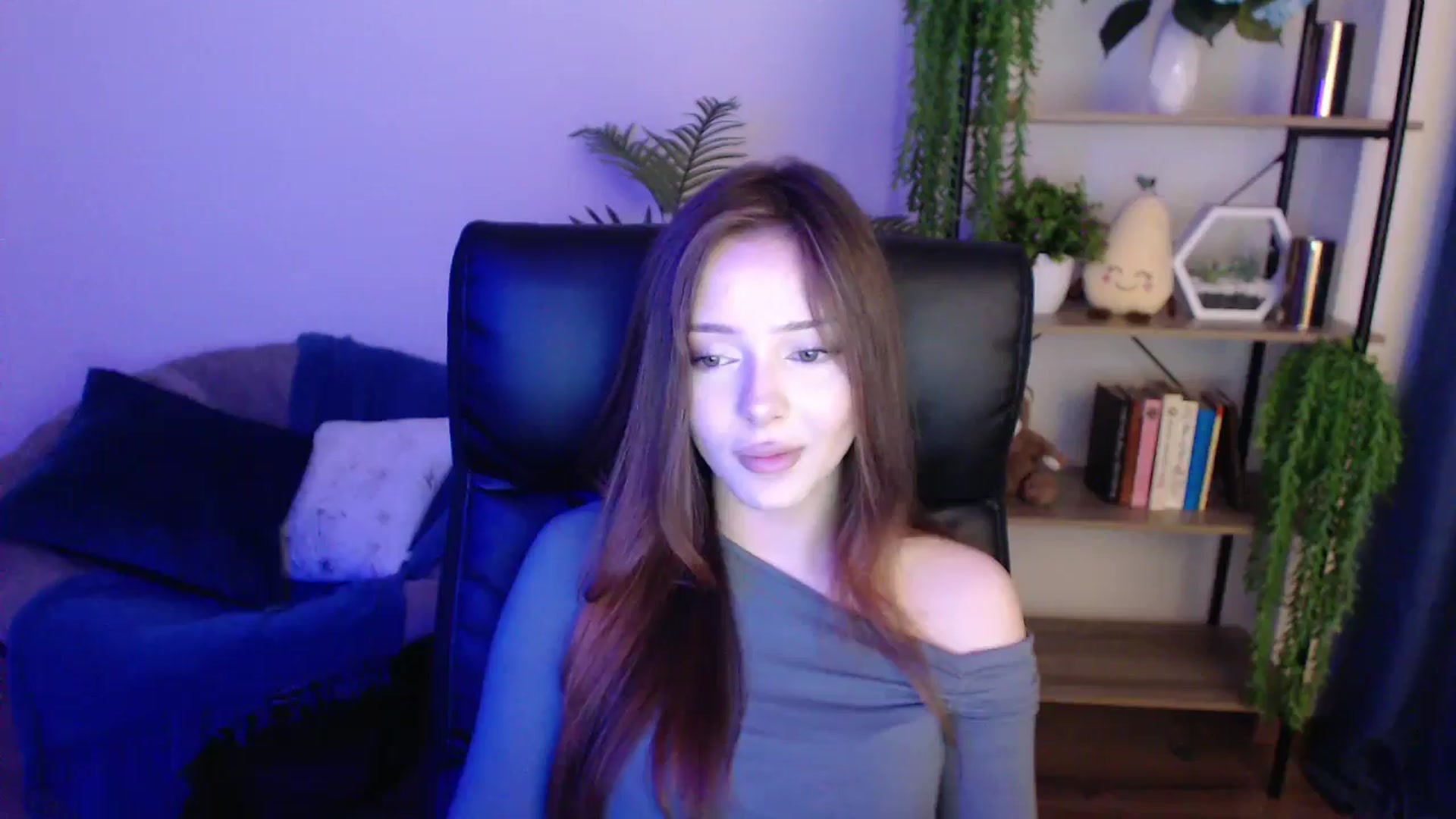 Gallery image thumbnail from KateManelli's myfreecams stream on, 01/29/2025, 09:21 image 18 of 20