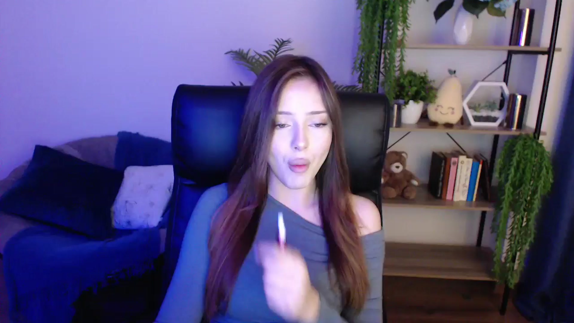 Gallery image thumbnail from KateManelli's myfreecams stream on, 01/29/2025, 09:21 image 1 of 20