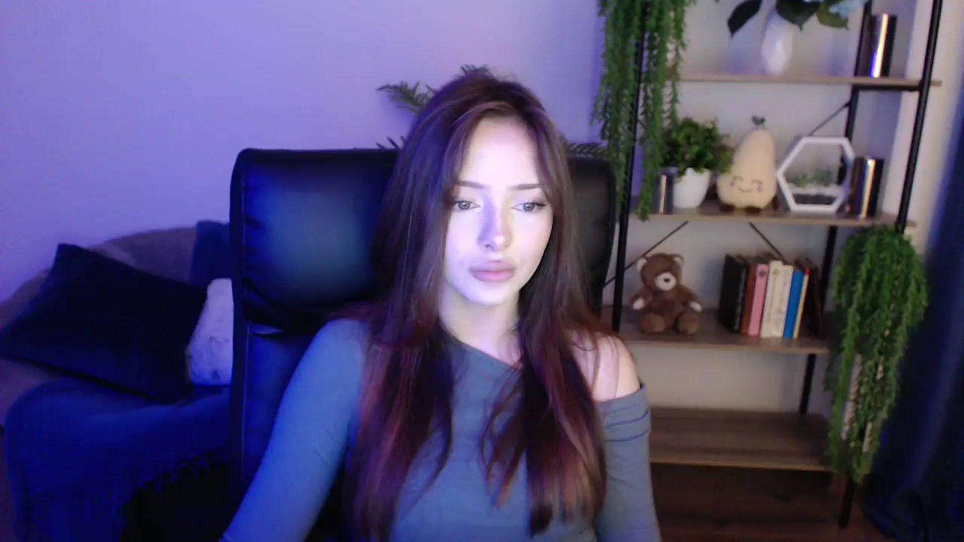 Gallery image thumbnail from KateManelli's myfreecams stream on, 01/29/2025, 09:48 image 10 of 20