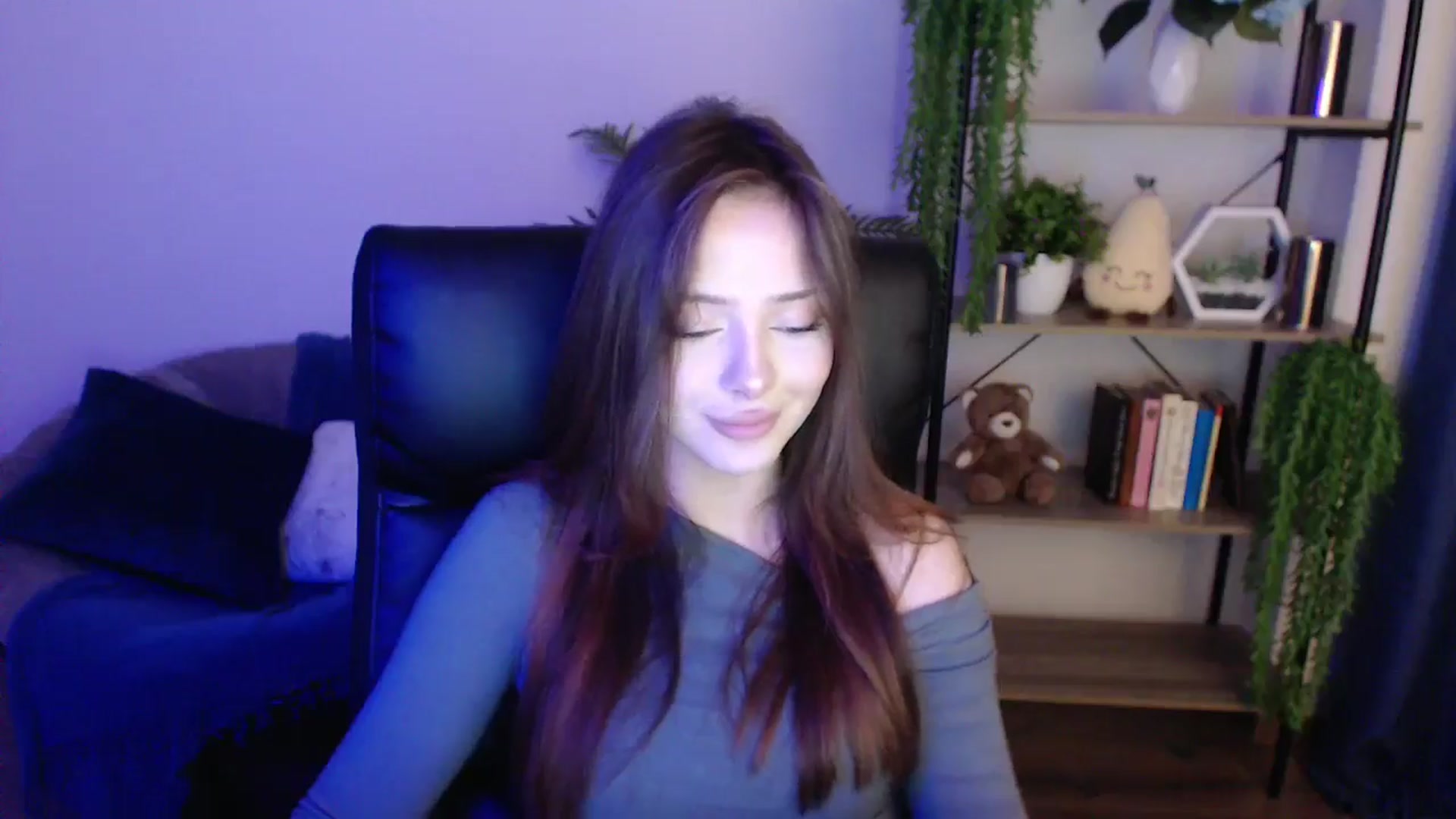 Gallery image thumbnail from KateManelli's myfreecams stream on, 01/29/2025, 09:48 image 12 of 20