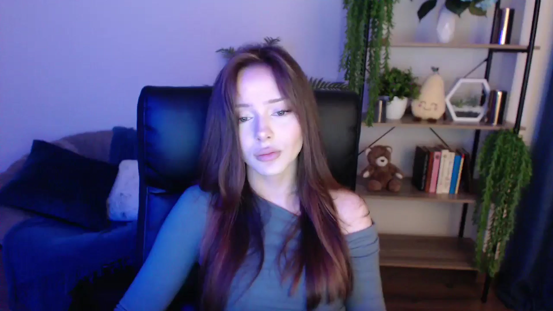 Gallery image thumbnail from KateManelli's myfreecams stream on, 01/29/2025, 09:48 image 15 of 20