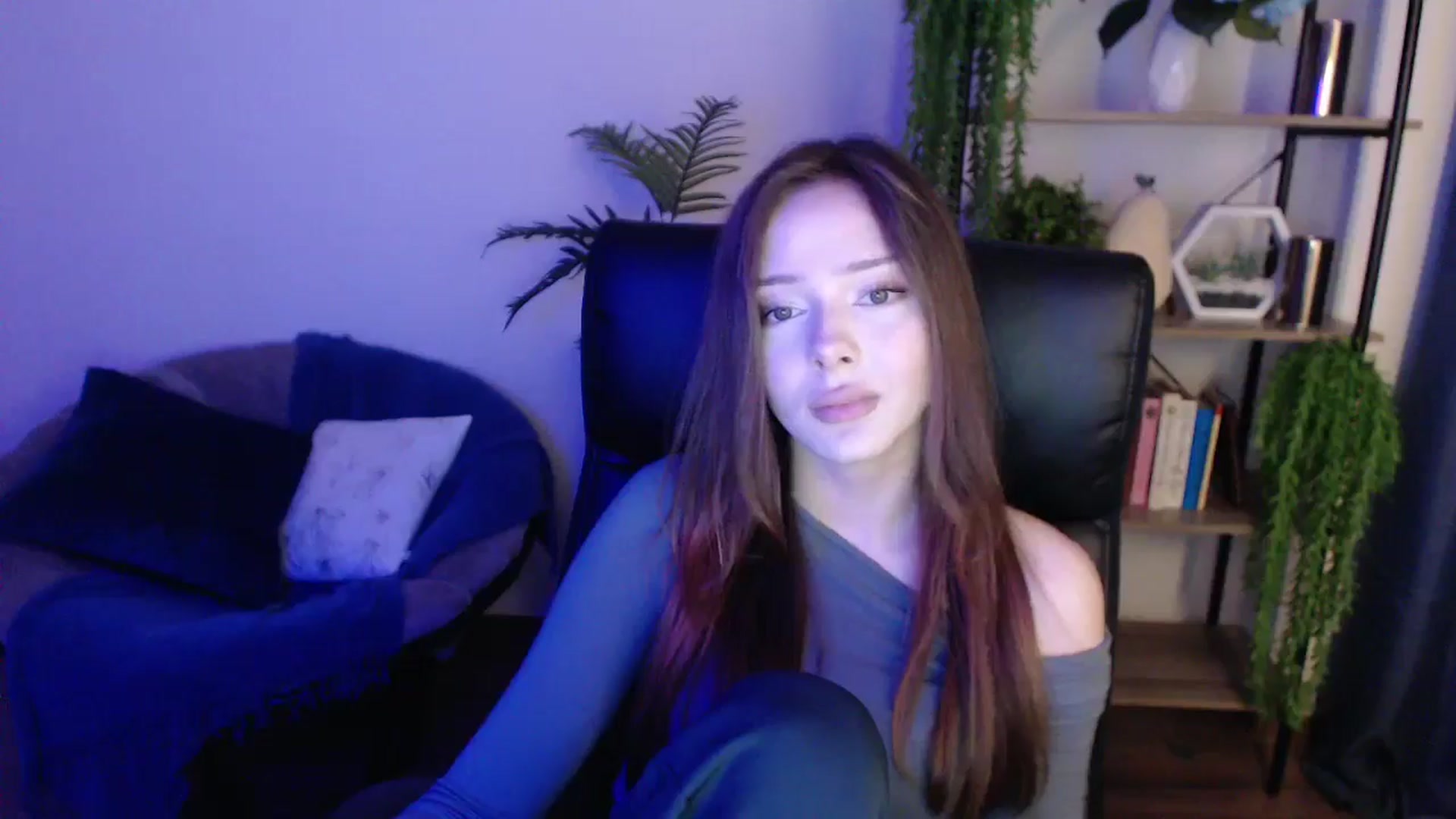 Gallery image thumbnail from KateManelli's myfreecams stream on, 01/29/2025, 10:55 image 10 of 20