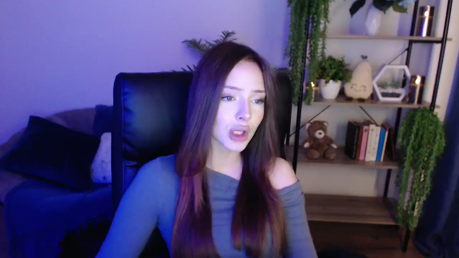 Gallery image thumbnail from KateManelli's myfreecams stream on, 01/29/2025, 13:16 image 7 of 20