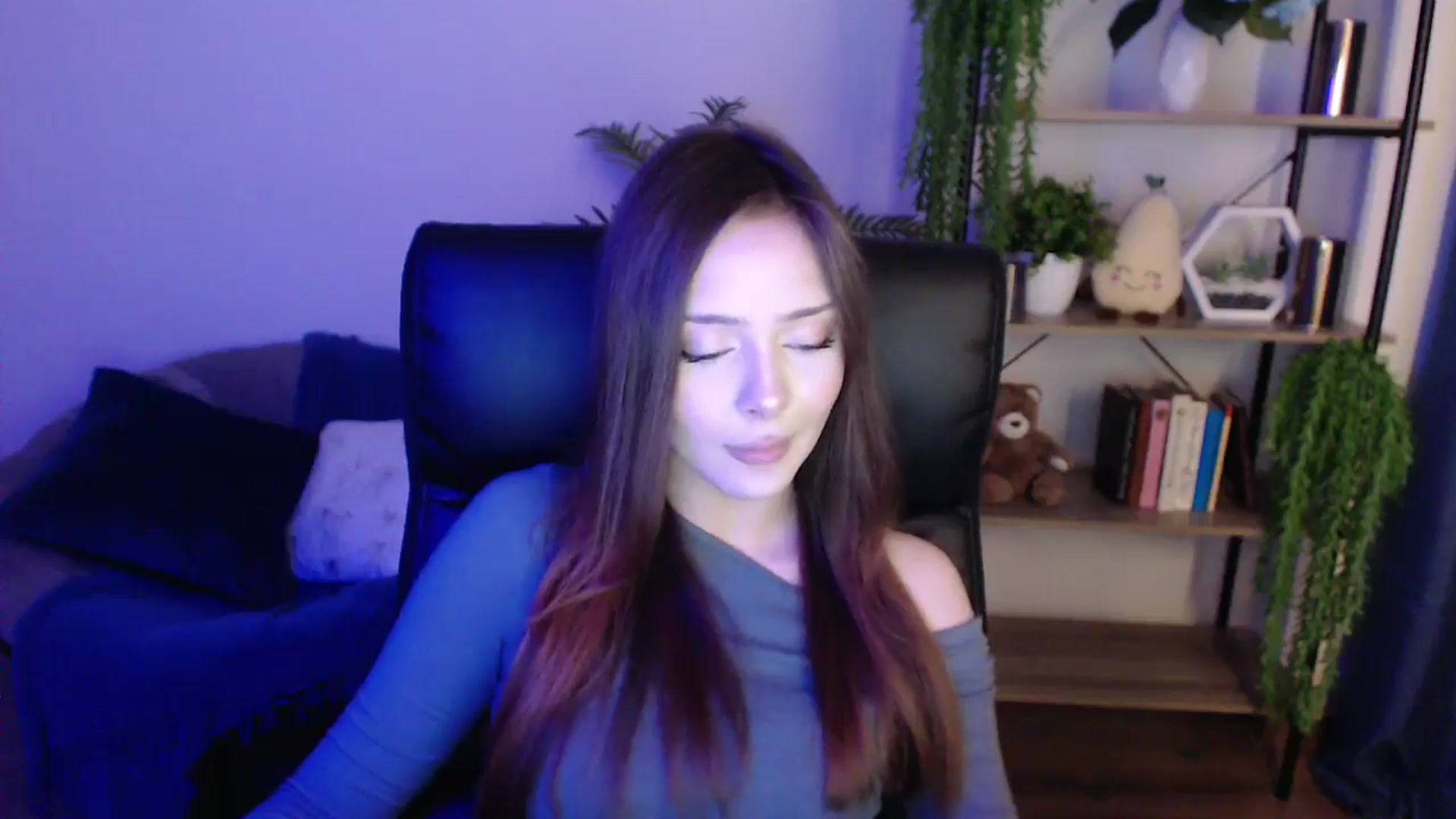 Gallery image thumbnail from KateManelli's myfreecams stream on, 01/29/2025, 13:16 image 5 of 20
