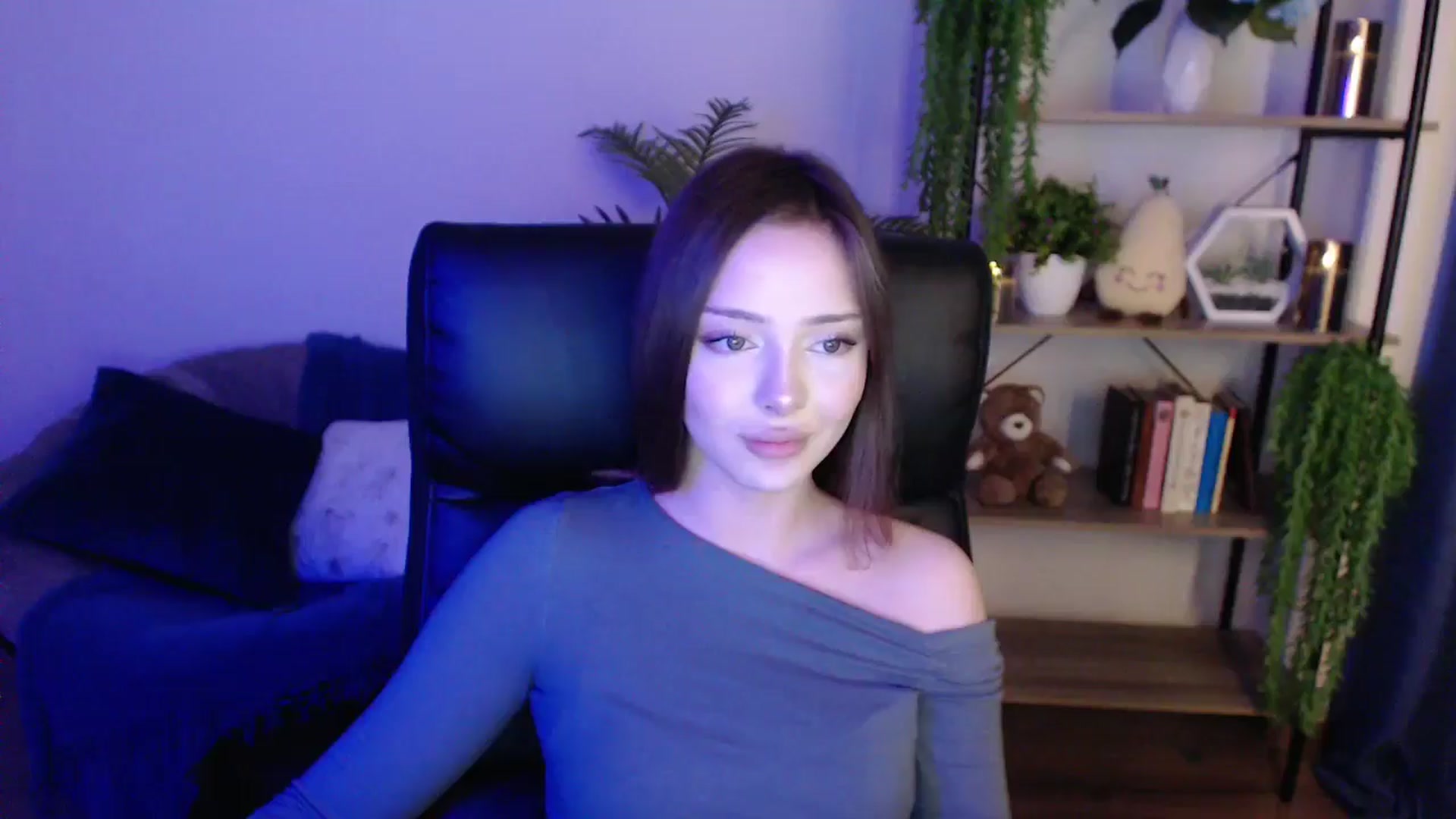 Gallery image thumbnail from KateManelli's myfreecams stream on, 01/29/2025, 13:54 image 4 of 20