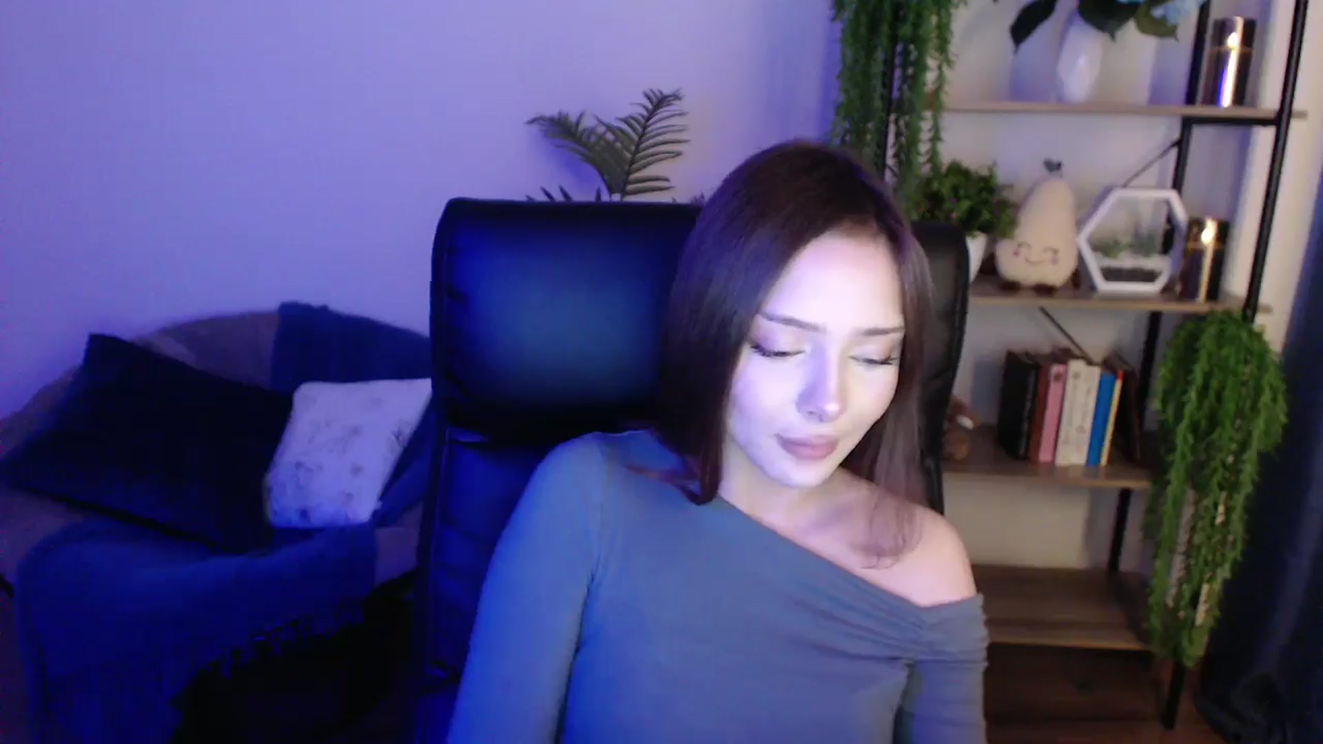 Gallery image thumbnail from KateManelli's myfreecams stream on, 01/29/2025, 13:54 image 10 of 20