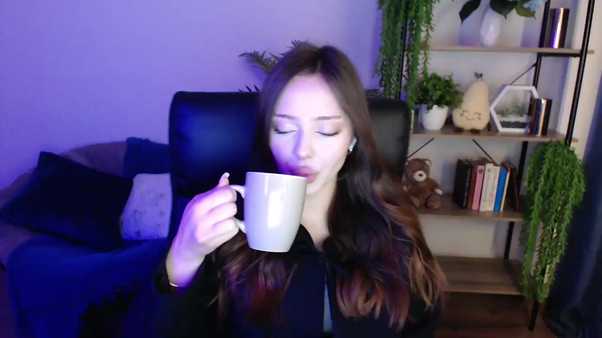 Gallery image thumbnail from KateManelli's myfreecams stream on, 01/31/2025, 09:16 image 3 of 20