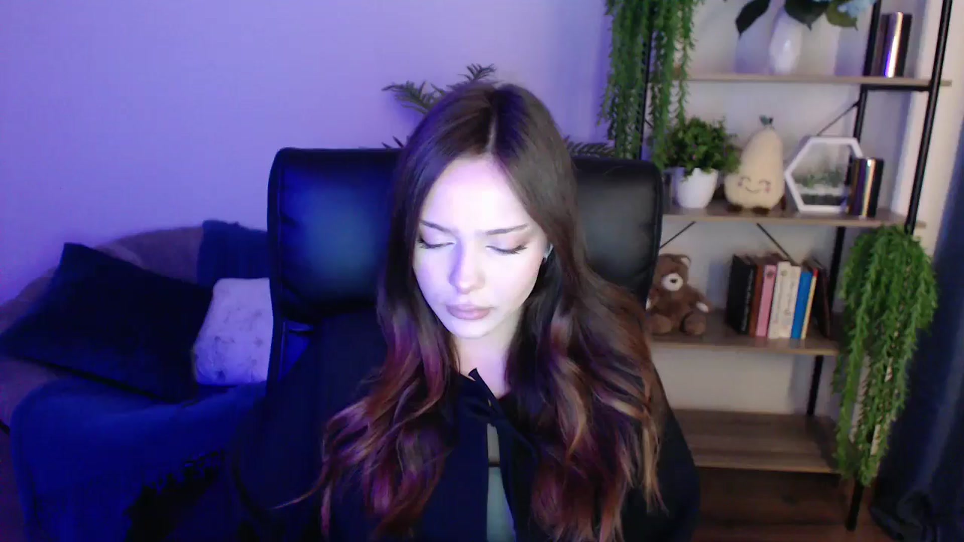 Gallery image thumbnail from KateManelli's myfreecams stream on, 01/31/2025, 09:16 image 14 of 20