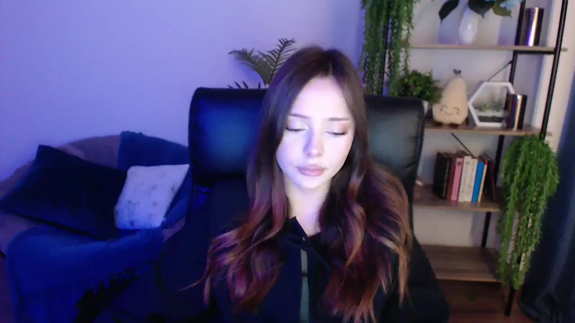 Gallery image thumbnail from KateManelli's myfreecams stream on, 01/31/2025, 09:16 image 16 of 20