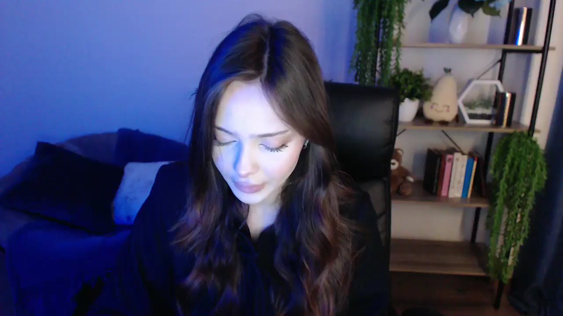 Gallery image thumbnail from KateManelli's myfreecams stream on, 01/31/2025, 09:56 image 13 of 20