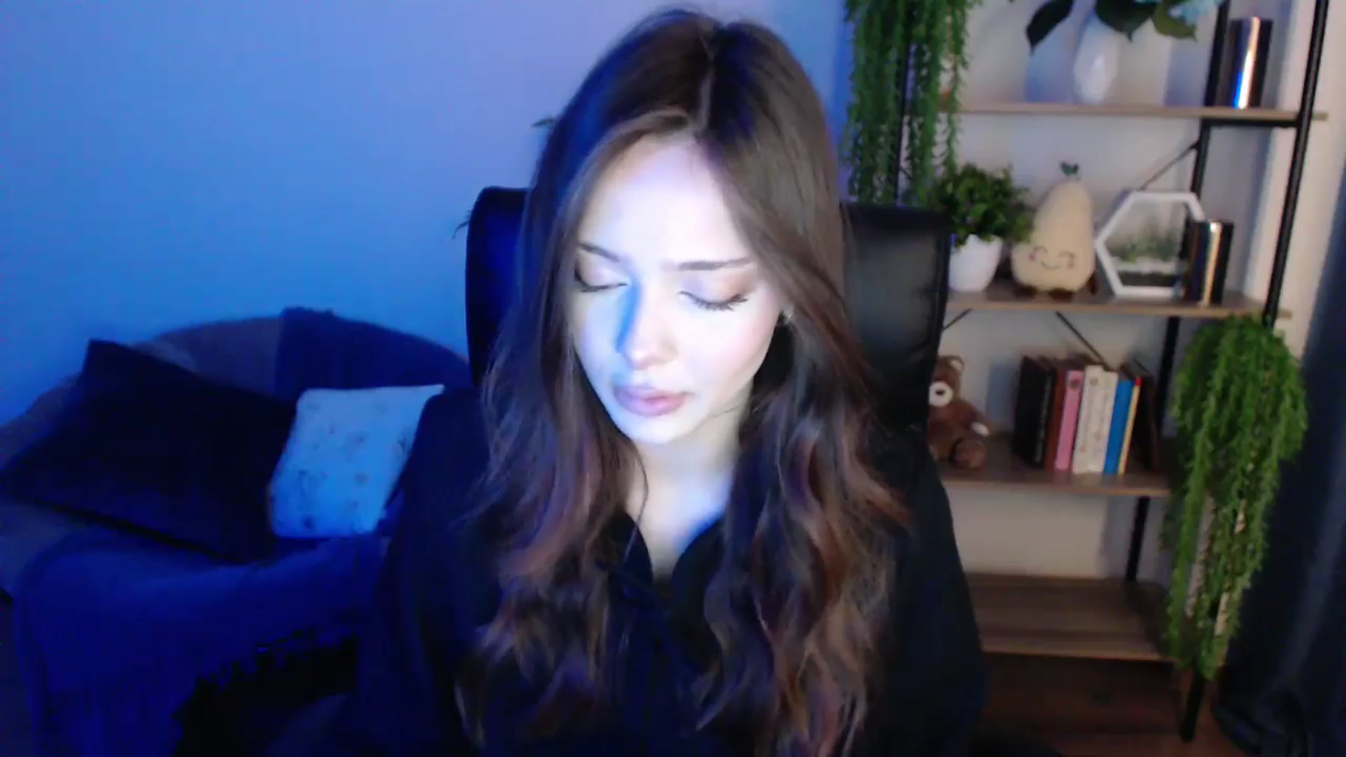 Gallery image thumbnail from KateManelli's myfreecams stream on, 01/31/2025, 09:56 image 6 of 20