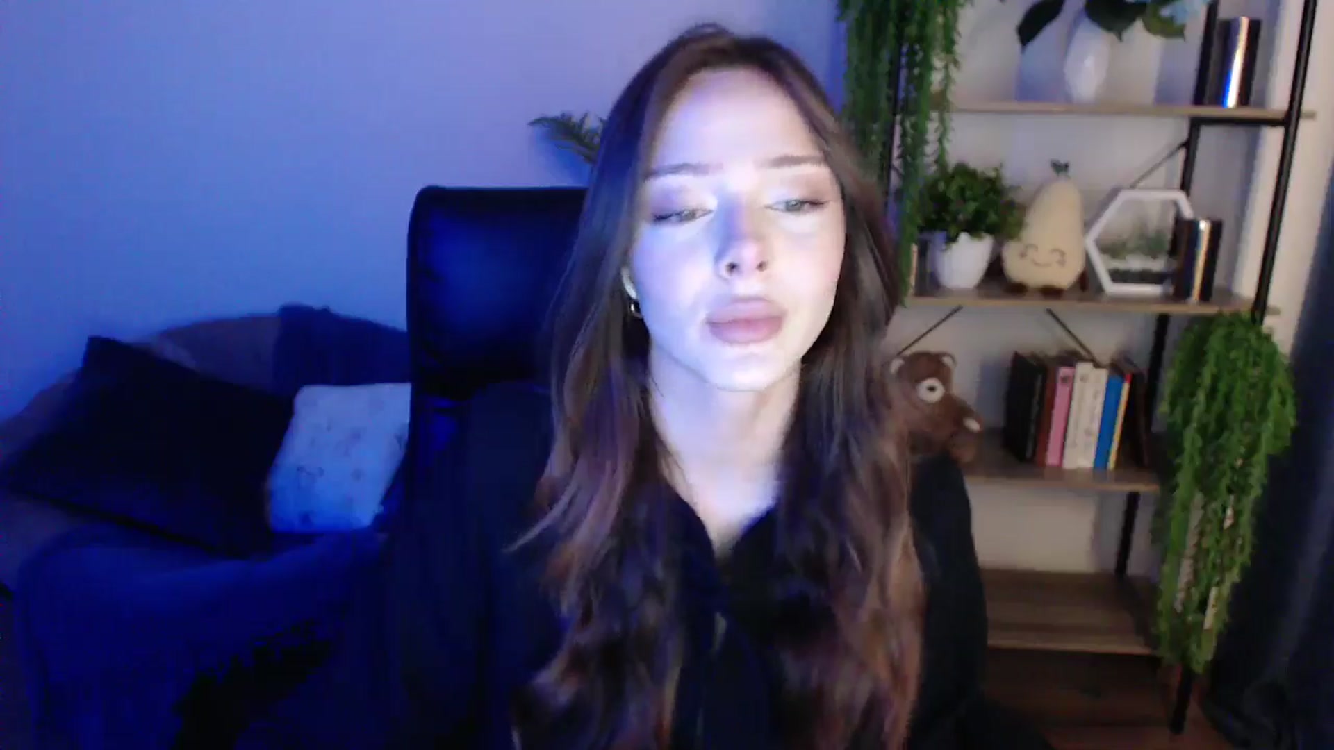 Gallery image thumbnail from KateManelli's myfreecams stream on, 01/31/2025, 09:56 image 15 of 20