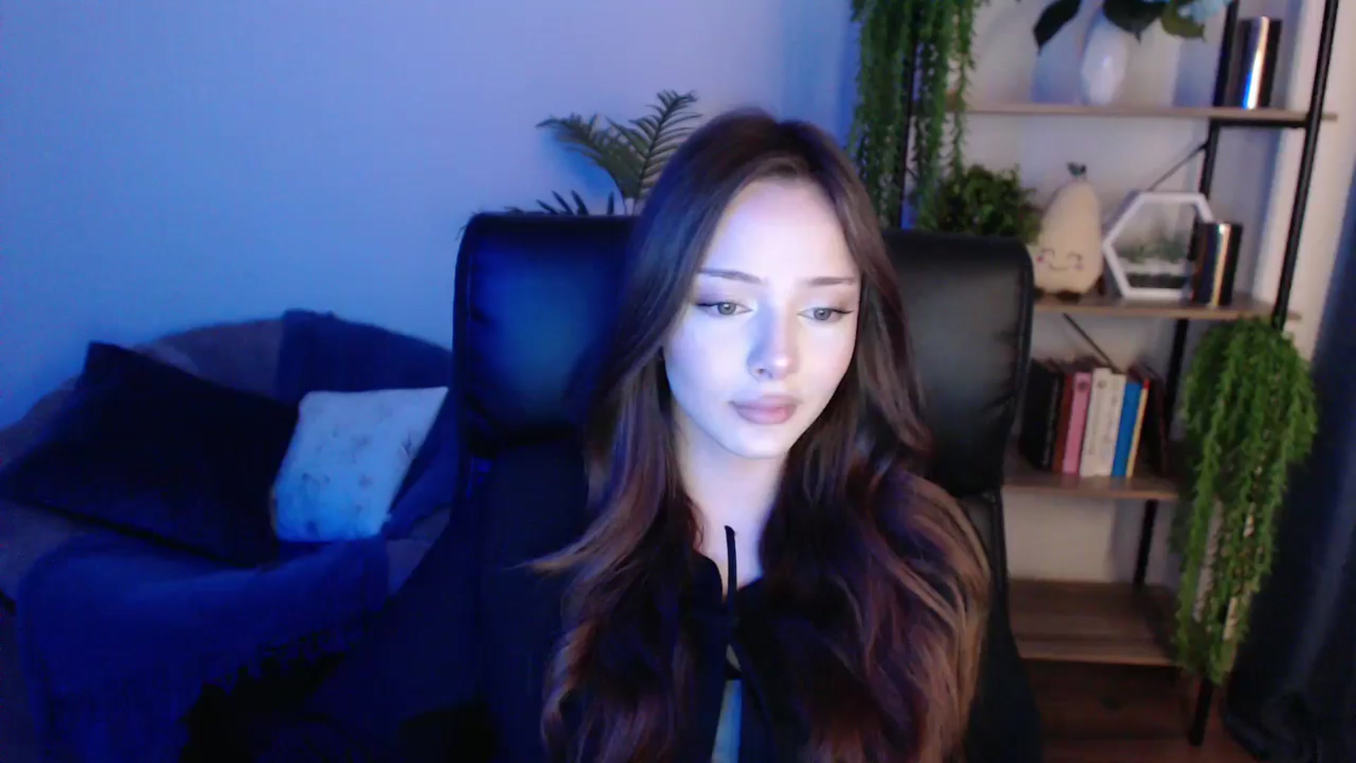 Gallery image thumbnail from KateManelli's myfreecams stream on, 01/31/2025, 10:33 image 18 of 20