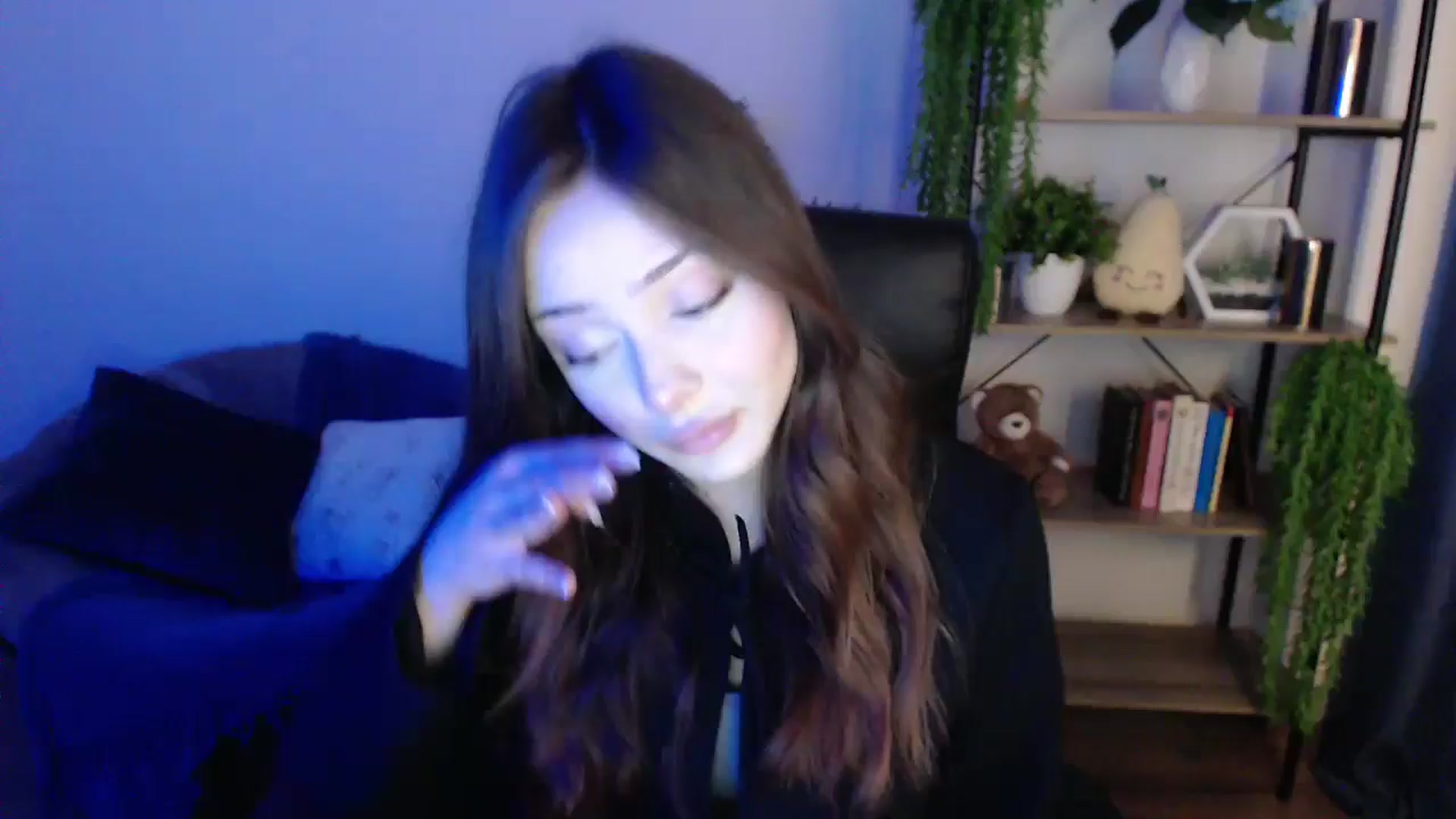 Gallery image thumbnail from KateManelli's myfreecams stream on, 01/31/2025, 10:33 image 1 of 20