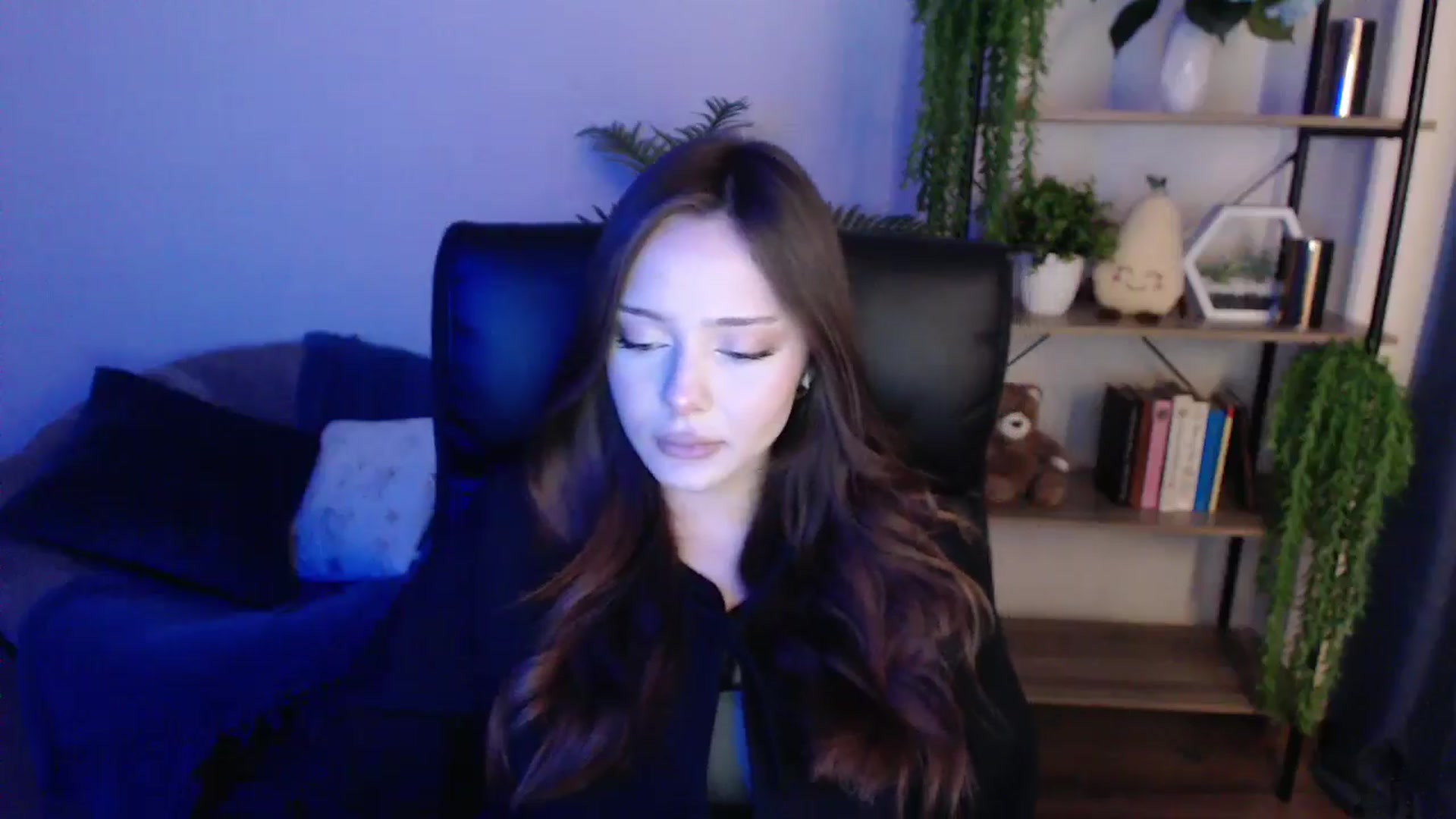 Gallery image thumbnail from KateManelli's myfreecams stream on, 01/31/2025, 10:33 image 8 of 20