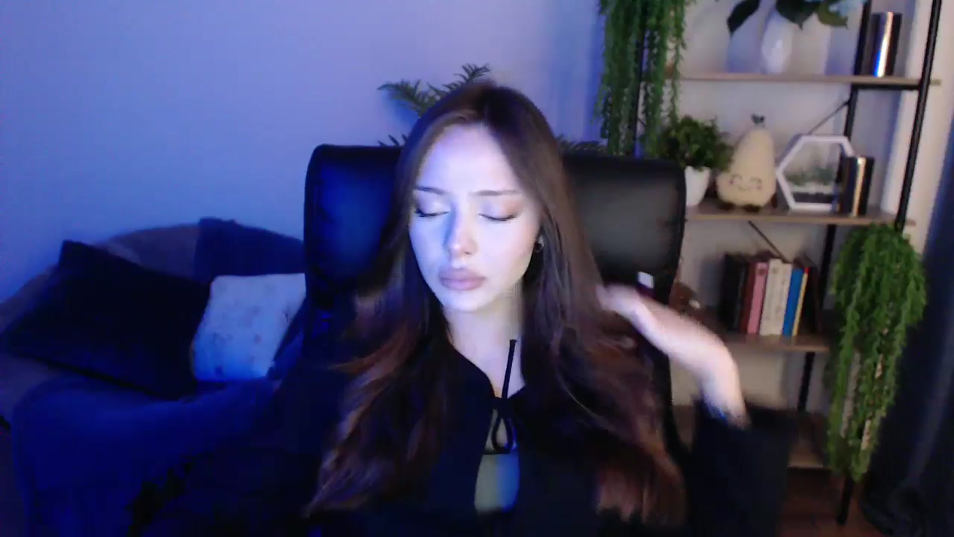 Gallery image thumbnail from KateManelli's myfreecams stream on, 01/31/2025, 10:33 image 7 of 20