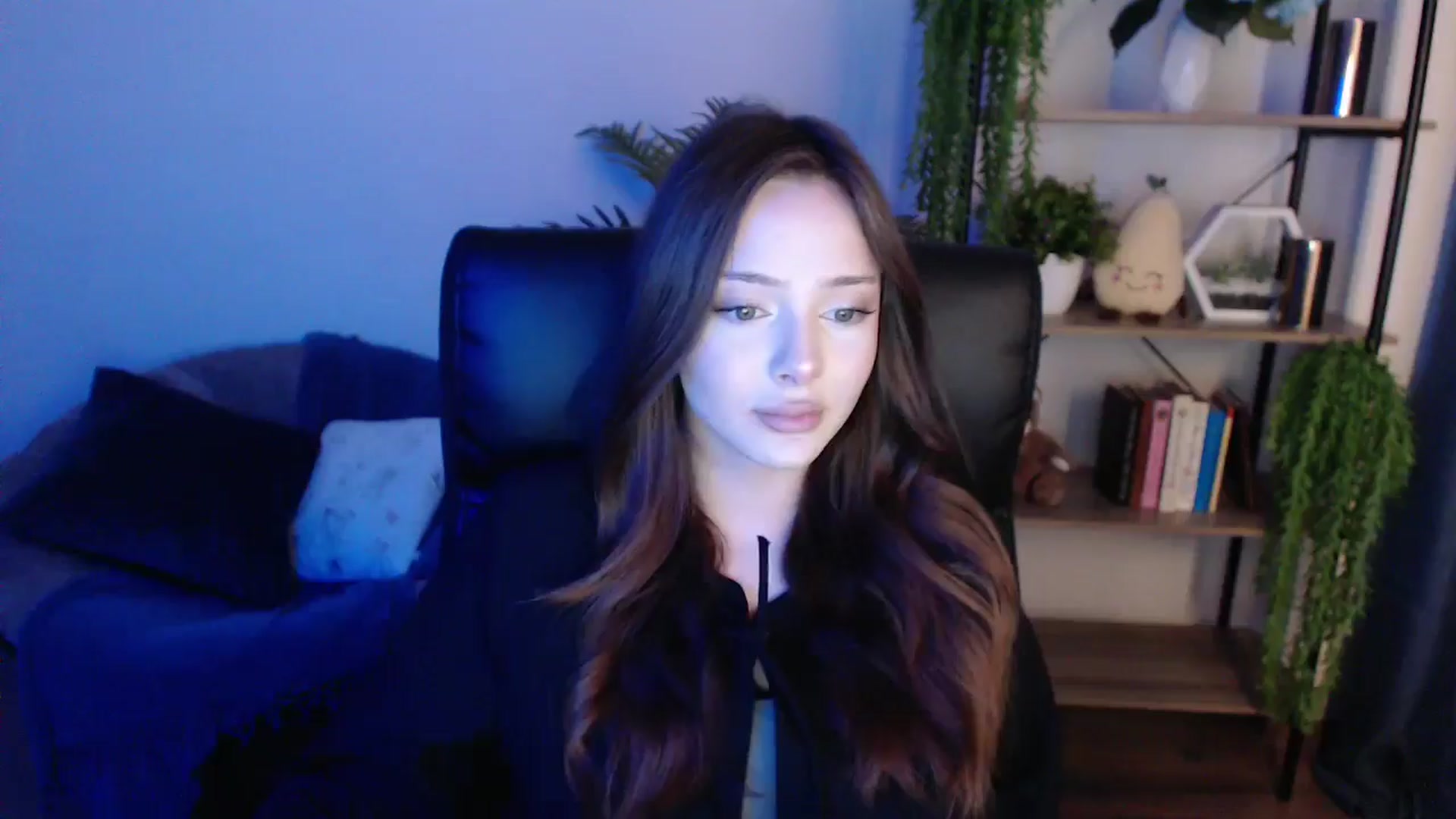 Gallery image thumbnail from KateManelli's myfreecams stream on, 01/31/2025, 10:33 image 17 of 20
