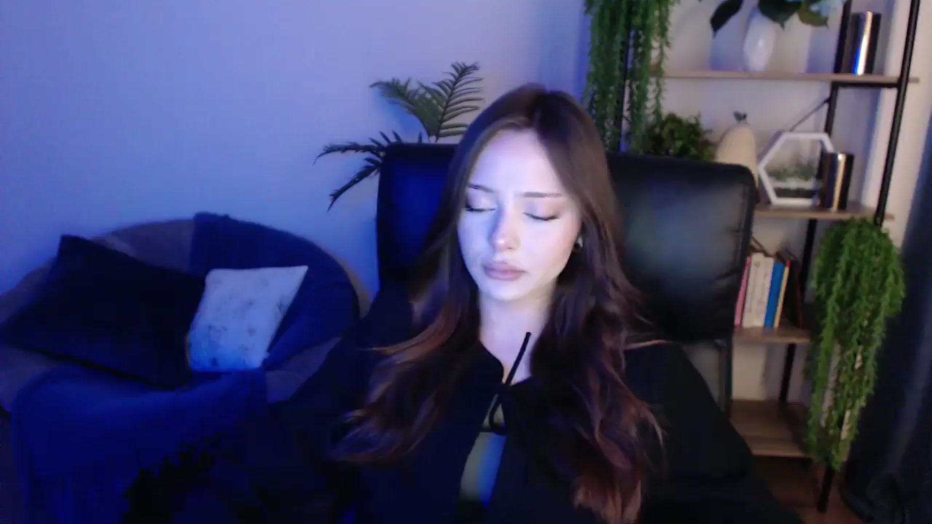 Gallery image thumbnail from KateManelli's myfreecams stream on, 01/31/2025, 10:33 image 11 of 20