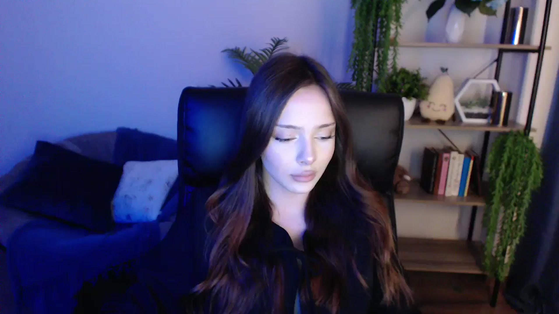 Gallery image thumbnail from KateManelli's myfreecams stream on, 01/31/2025, 11:29 image 9 of 20
